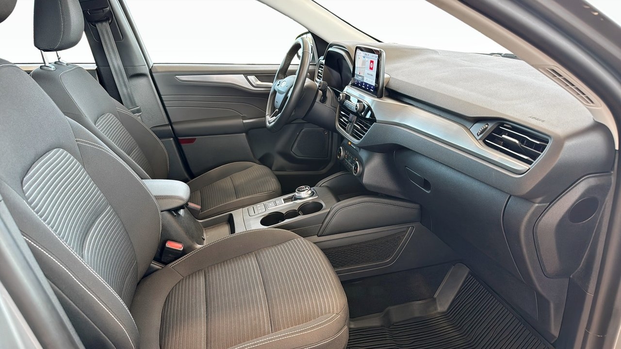 Ford Kuga Titanium Vinterpaket PHEV 2023, bild 3/10