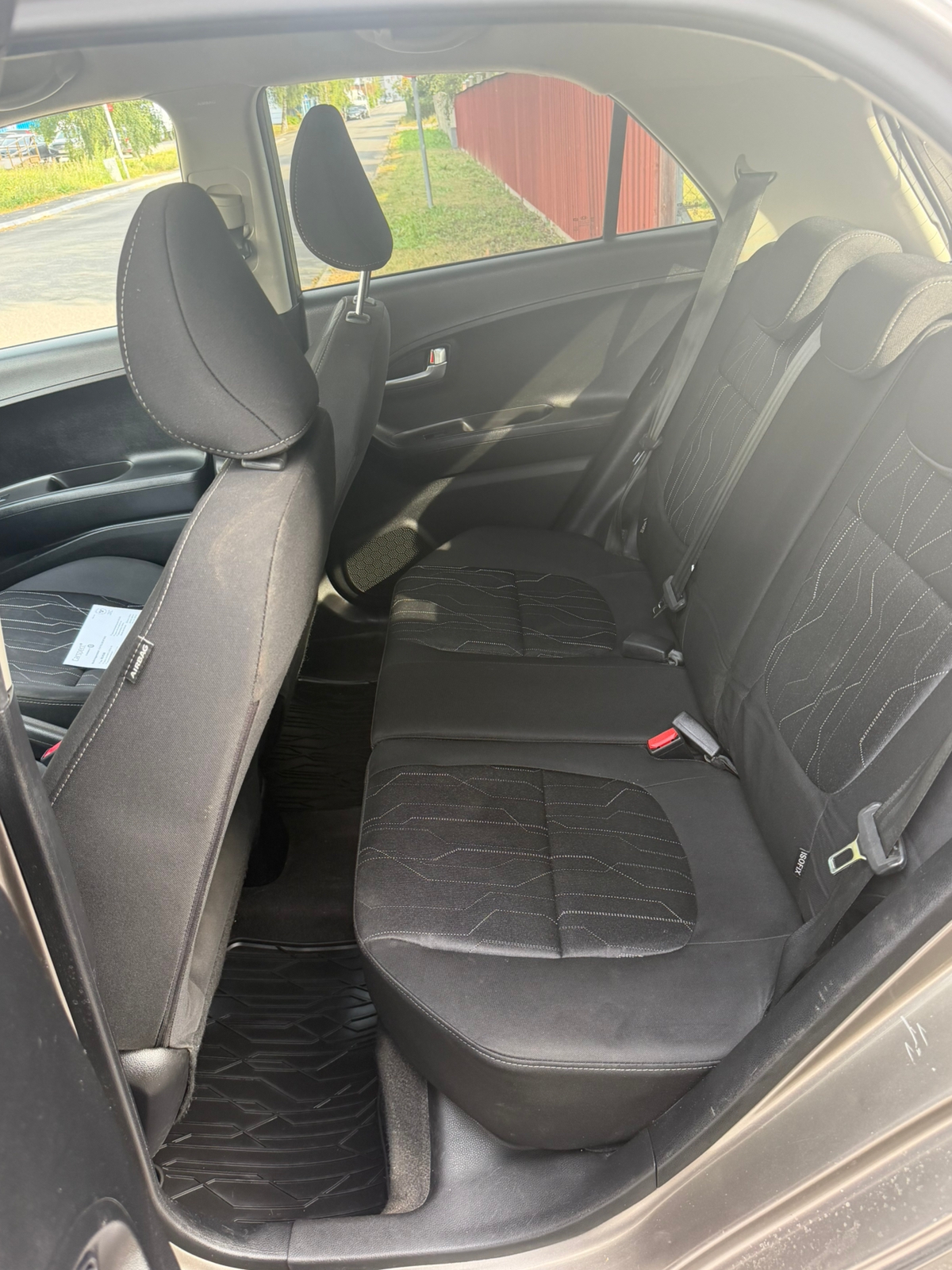 Kia Picanto 5-dörrar 1.0 MPI Manuell 2016, bild 6/7