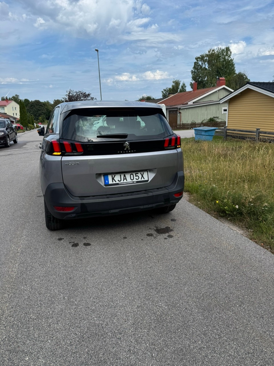 Peugeot 5008 1.2 PureTech 130 EAT 2022, bild 3/7