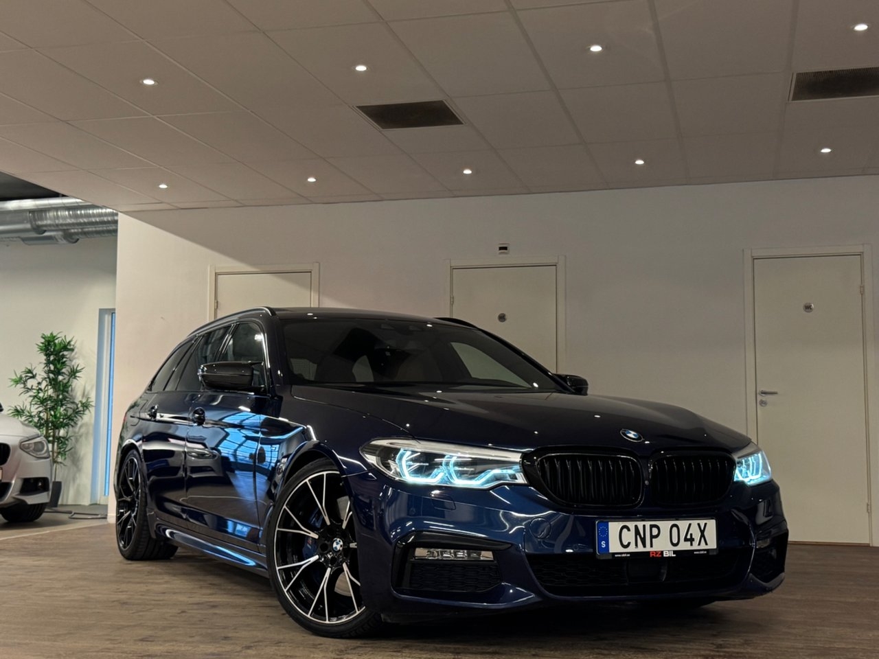 BMW 540 d xDrive Touring M Sport 2018, bild 7/10
