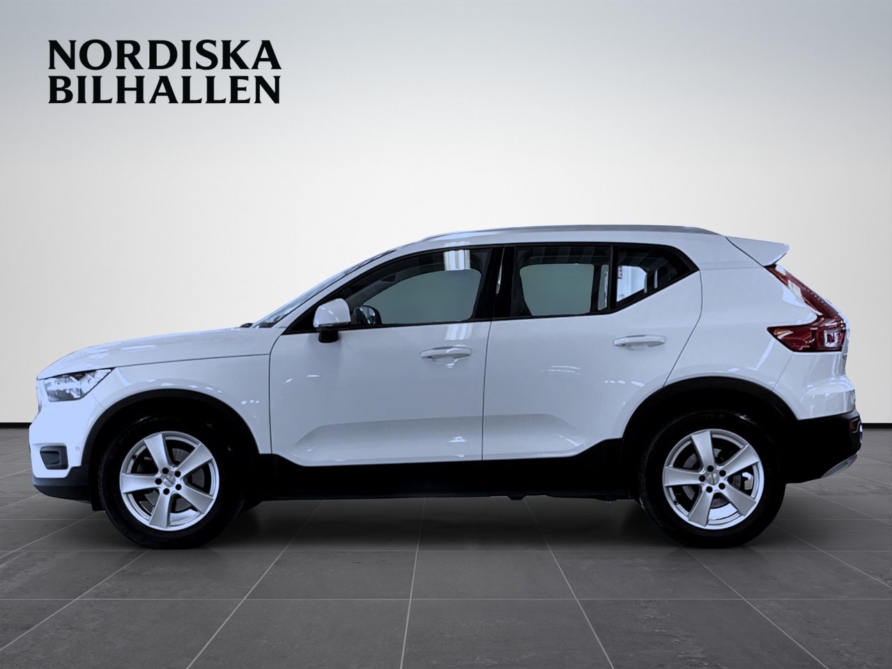 Volvo XC40 2020, photo 4/10