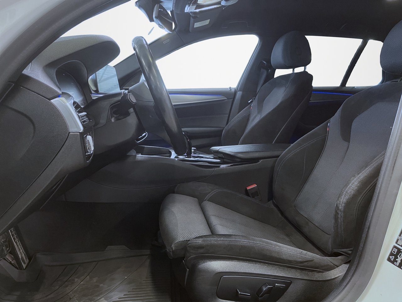 BMW 520 2020, bild 7/10