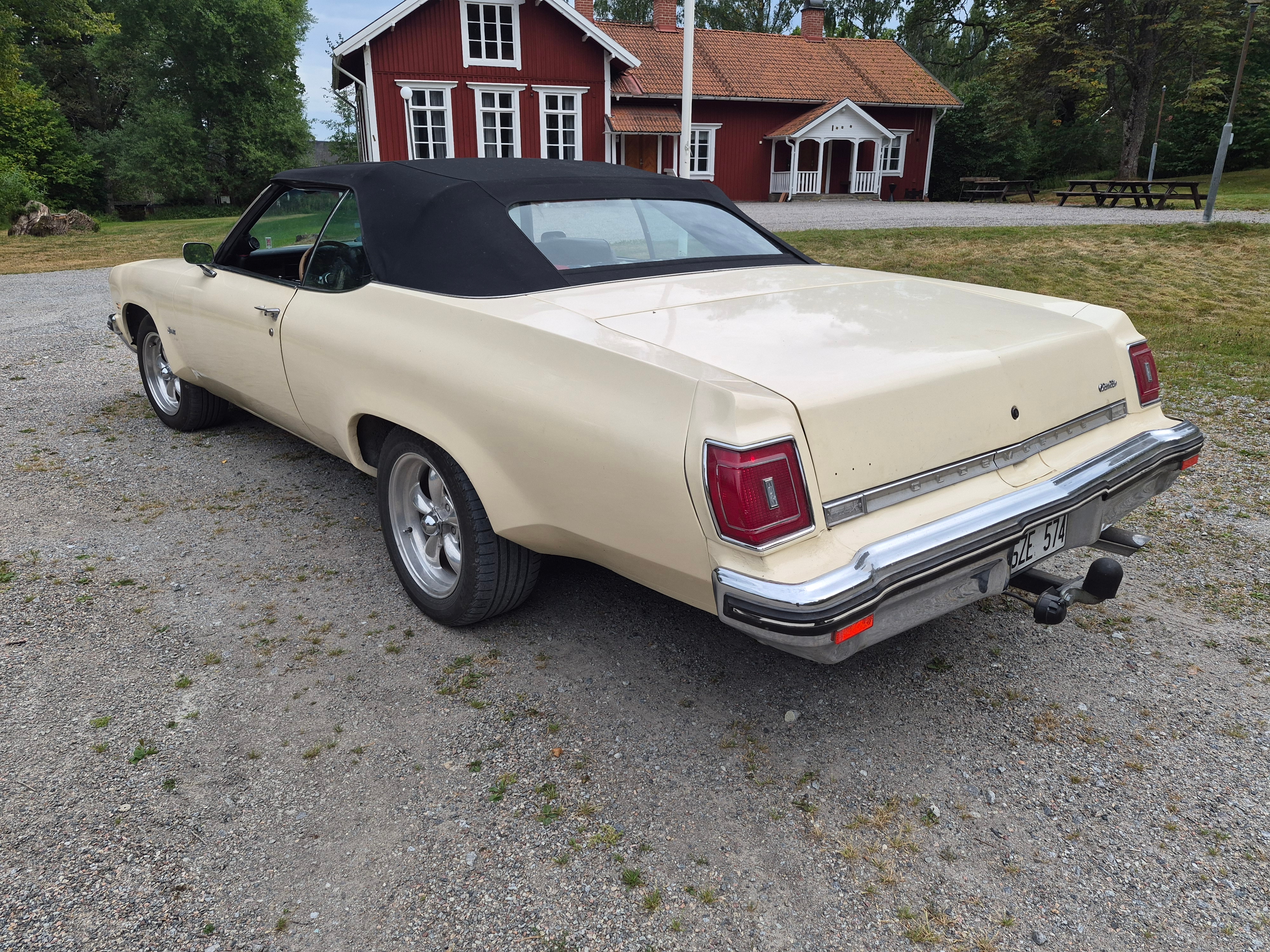 Oldsmobile Delta 1975, bild 4/10