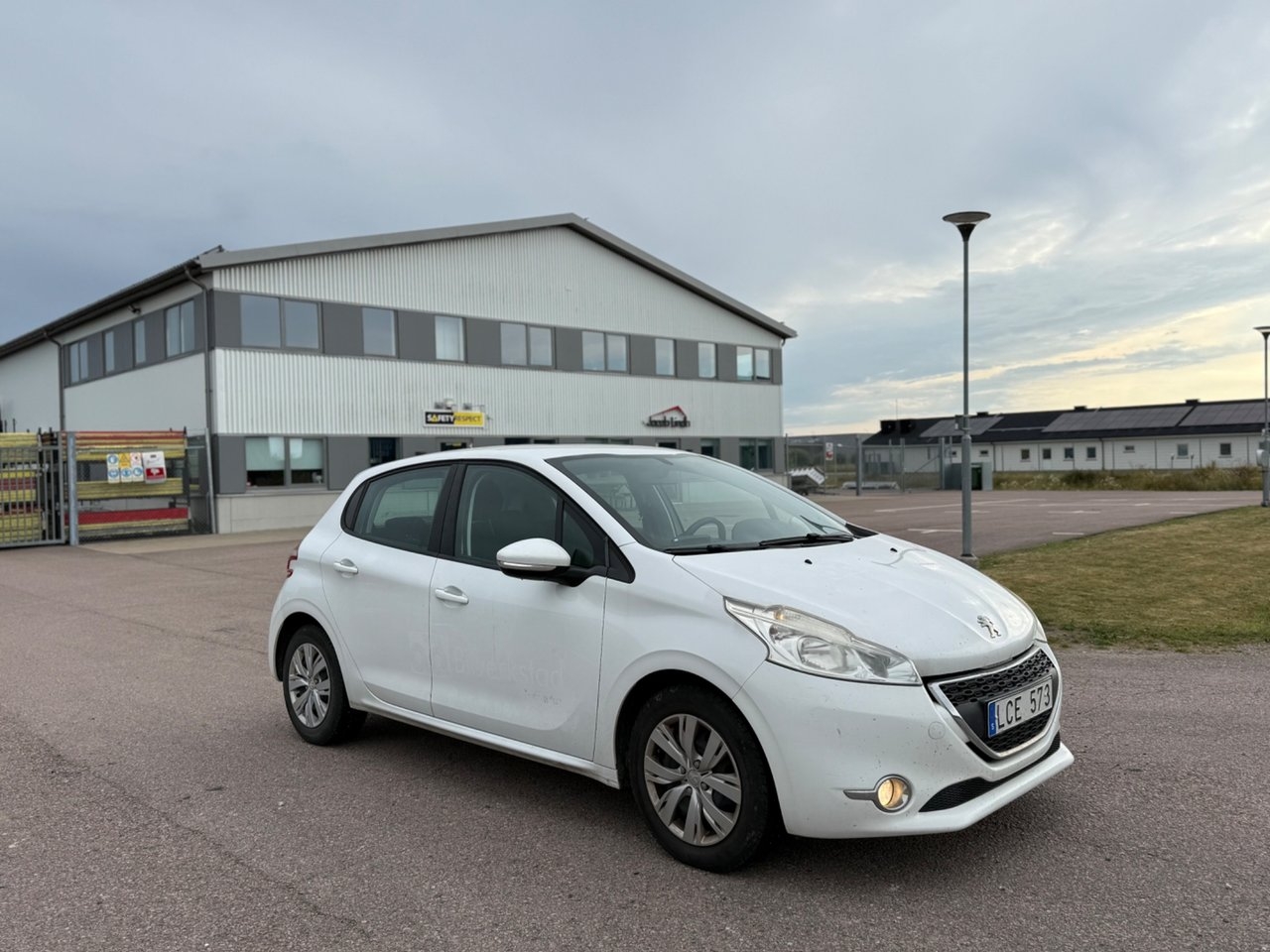 Peugeot 208 Peugot 2013, bild 3/5