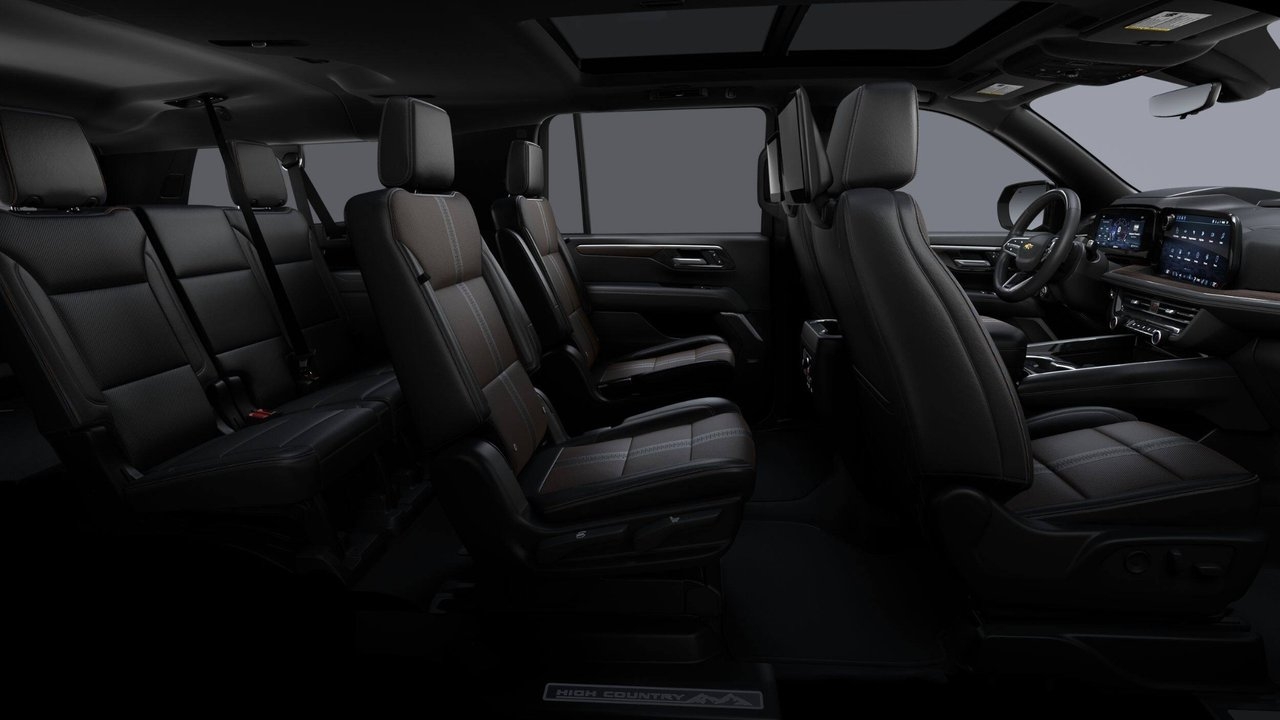 Chevrolet Suburban 2026, photo 7/10