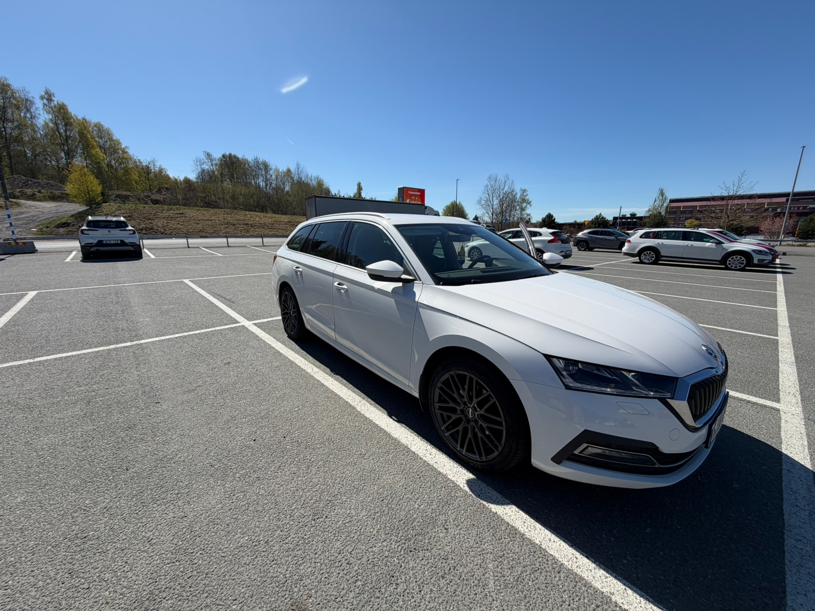 Skoda Octavia 2021, bild 2/10