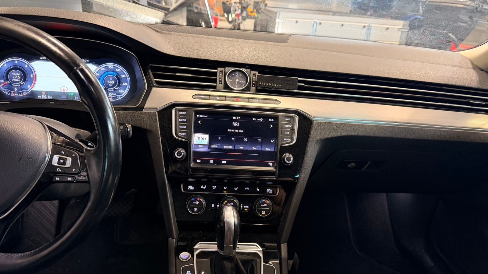 Volkswagen Passat 2015, bild 6/8