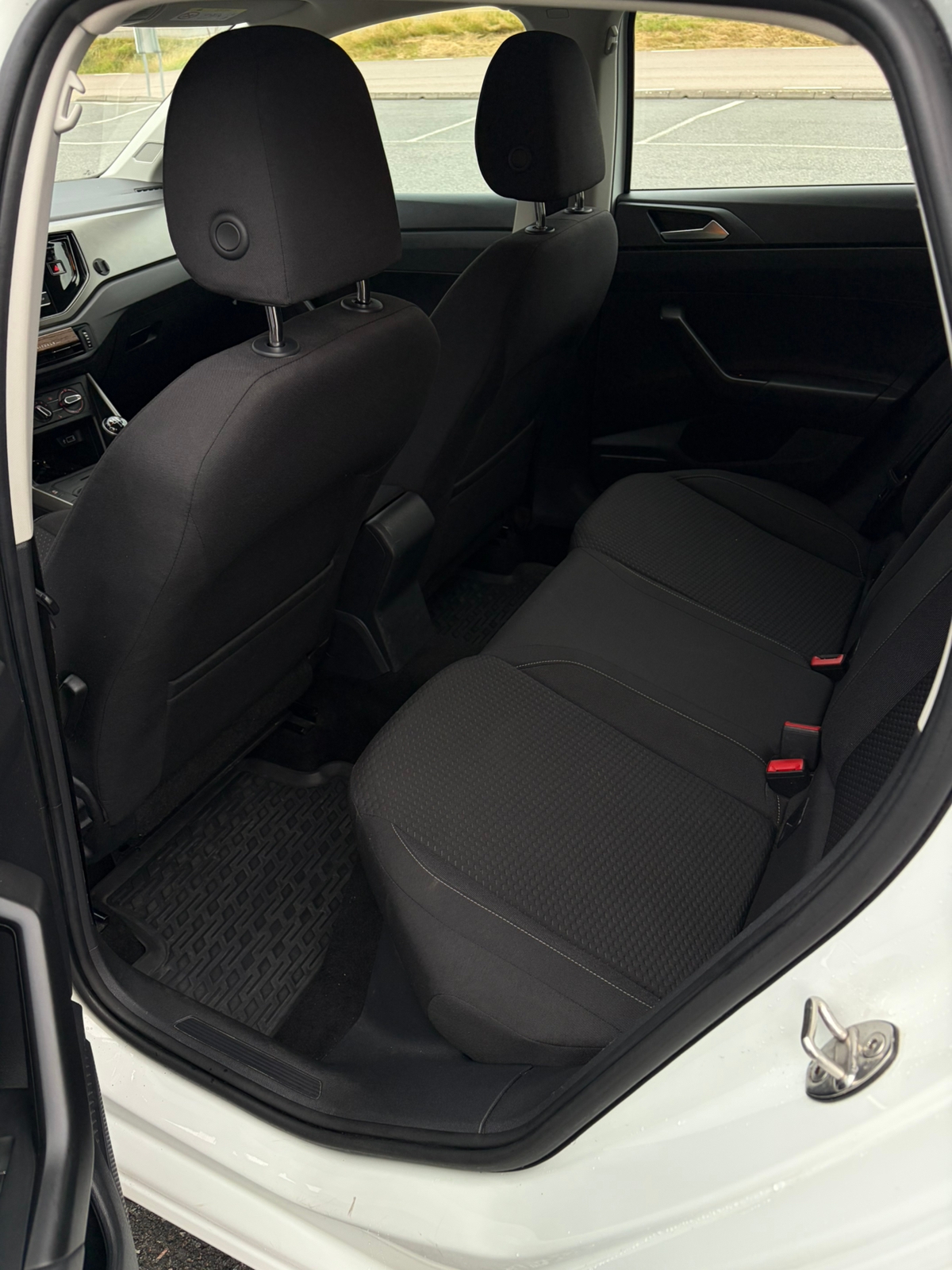 Volkswagen Polo 1.0 TSI Manuell 2018, bild 5/9