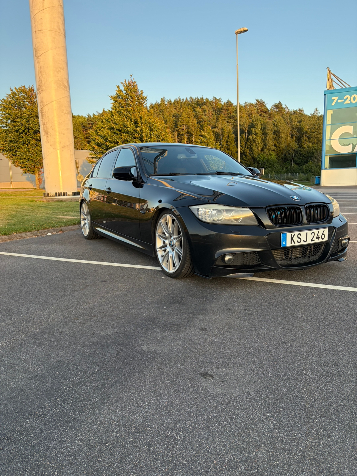 BMW 330