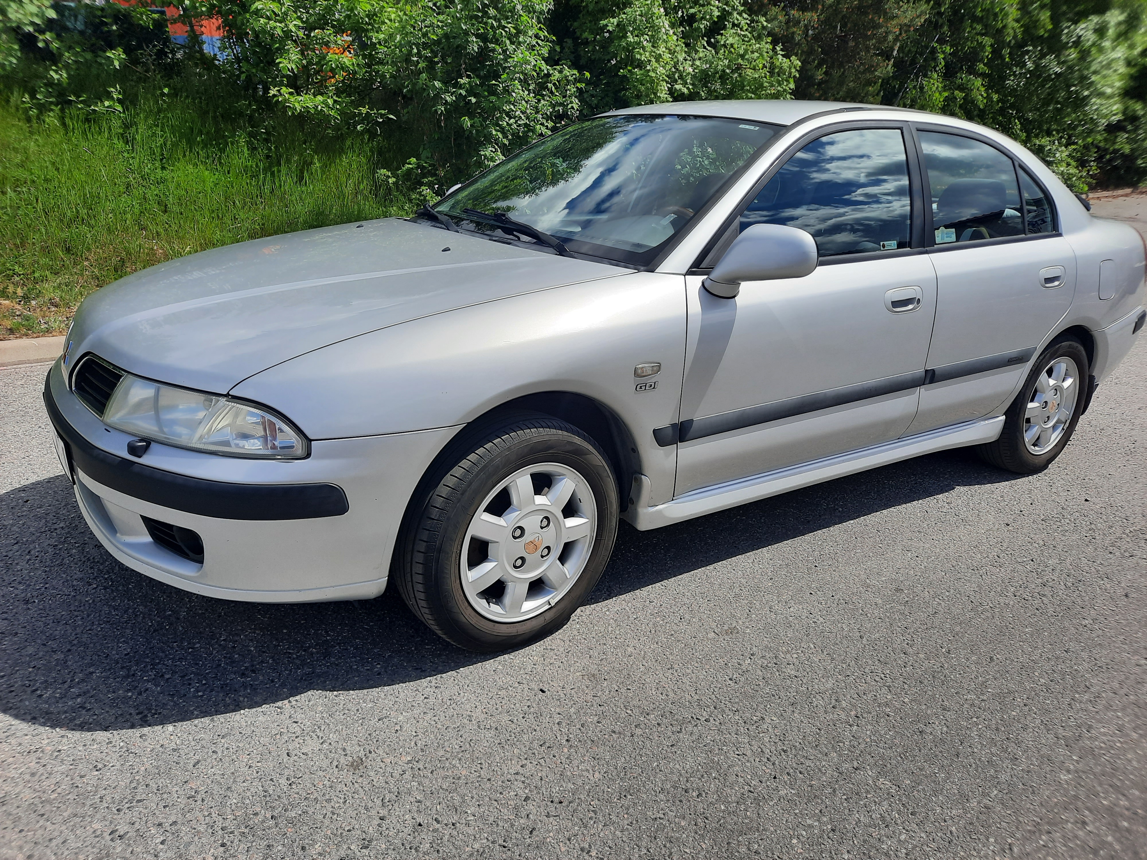 Mitsubishi Carisma 1.8 GDI INVECS-II 2000, bild 2/7