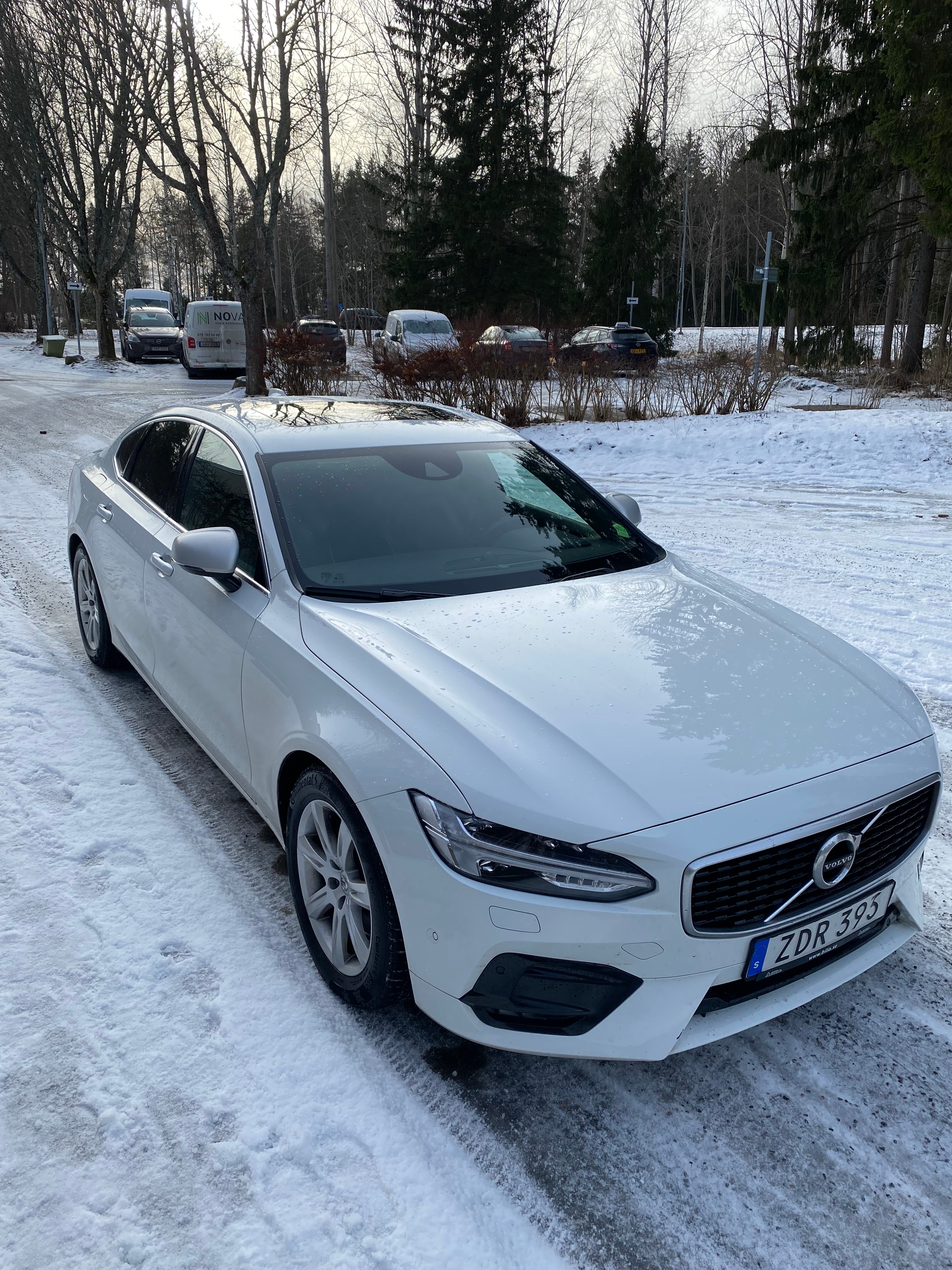 Volvo S90 D4 AWD Geartronic 2018, kuva 4/7