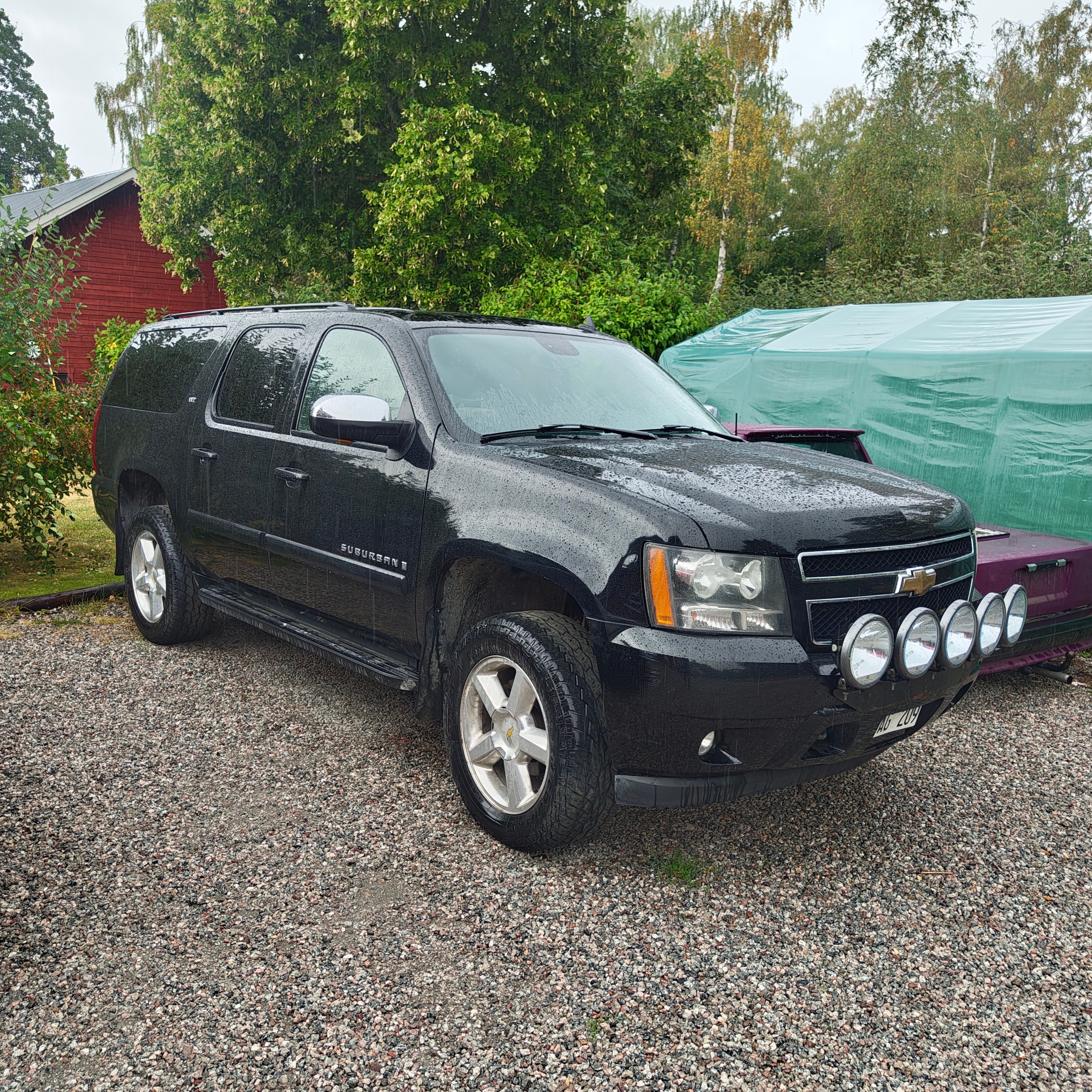 Chevrolet Suburban 2007, bild 2/5