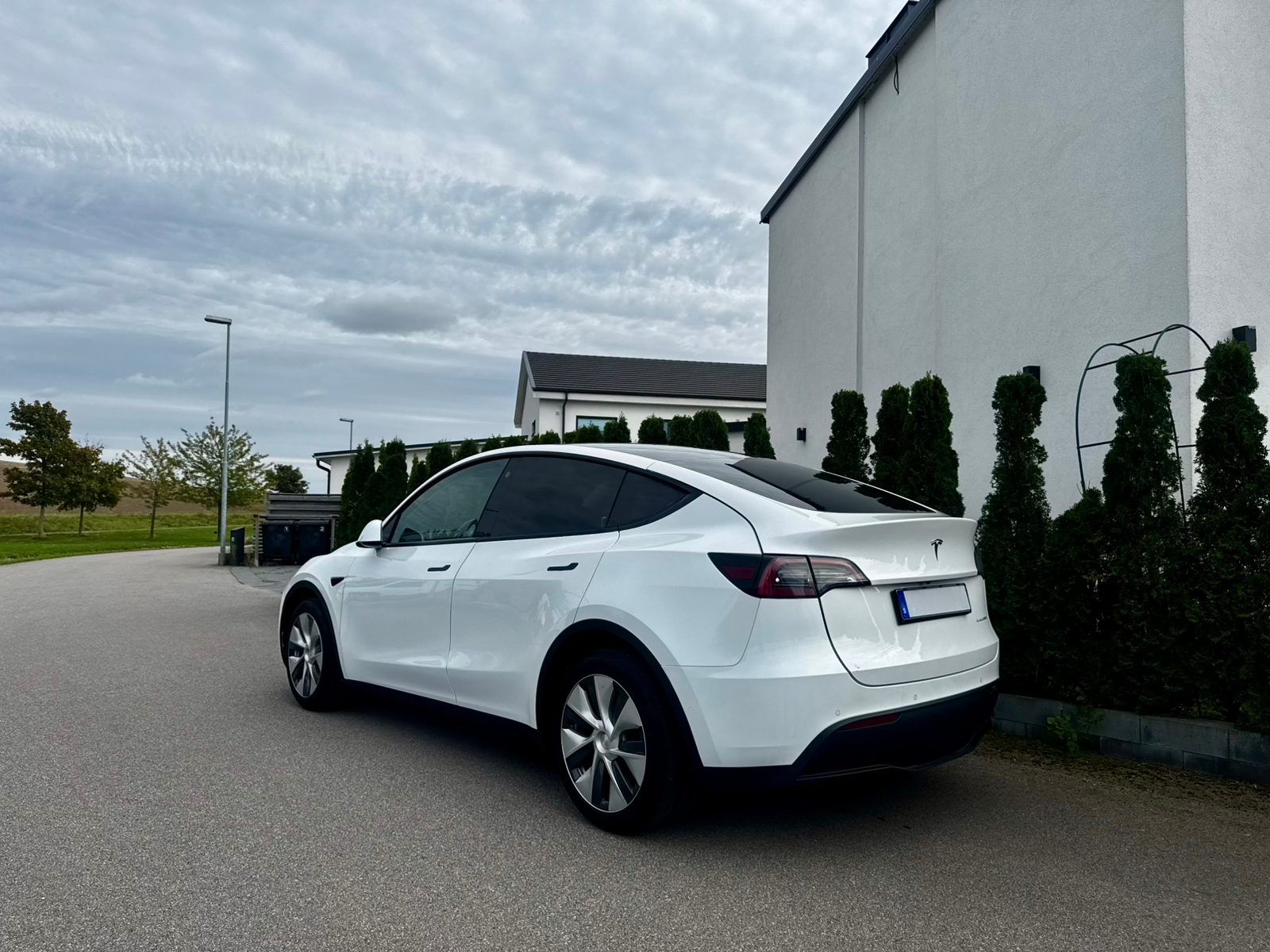 Tesla Model Y Long Range 2022, kuva 2/7