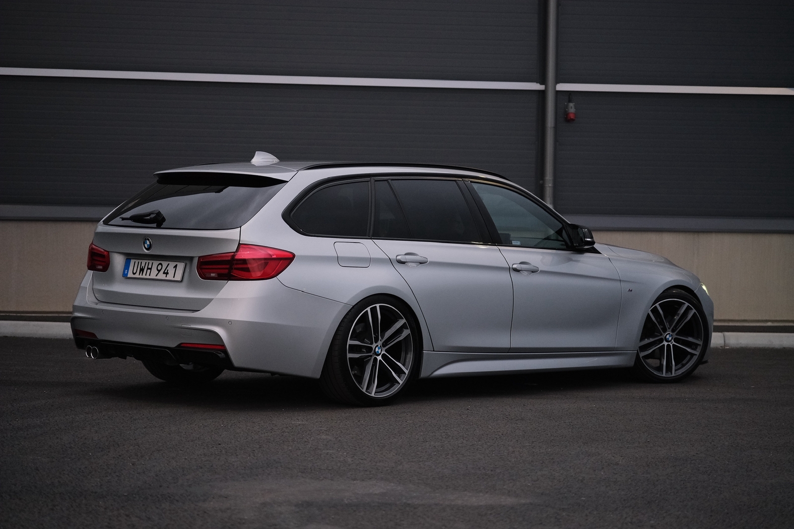 BMW 320 d Touring Steptronic 2017, bild 5/9