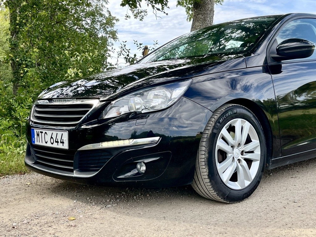 Peugeot 308 SW 1.2 PureTech 110 Active 2015, bild 5/10