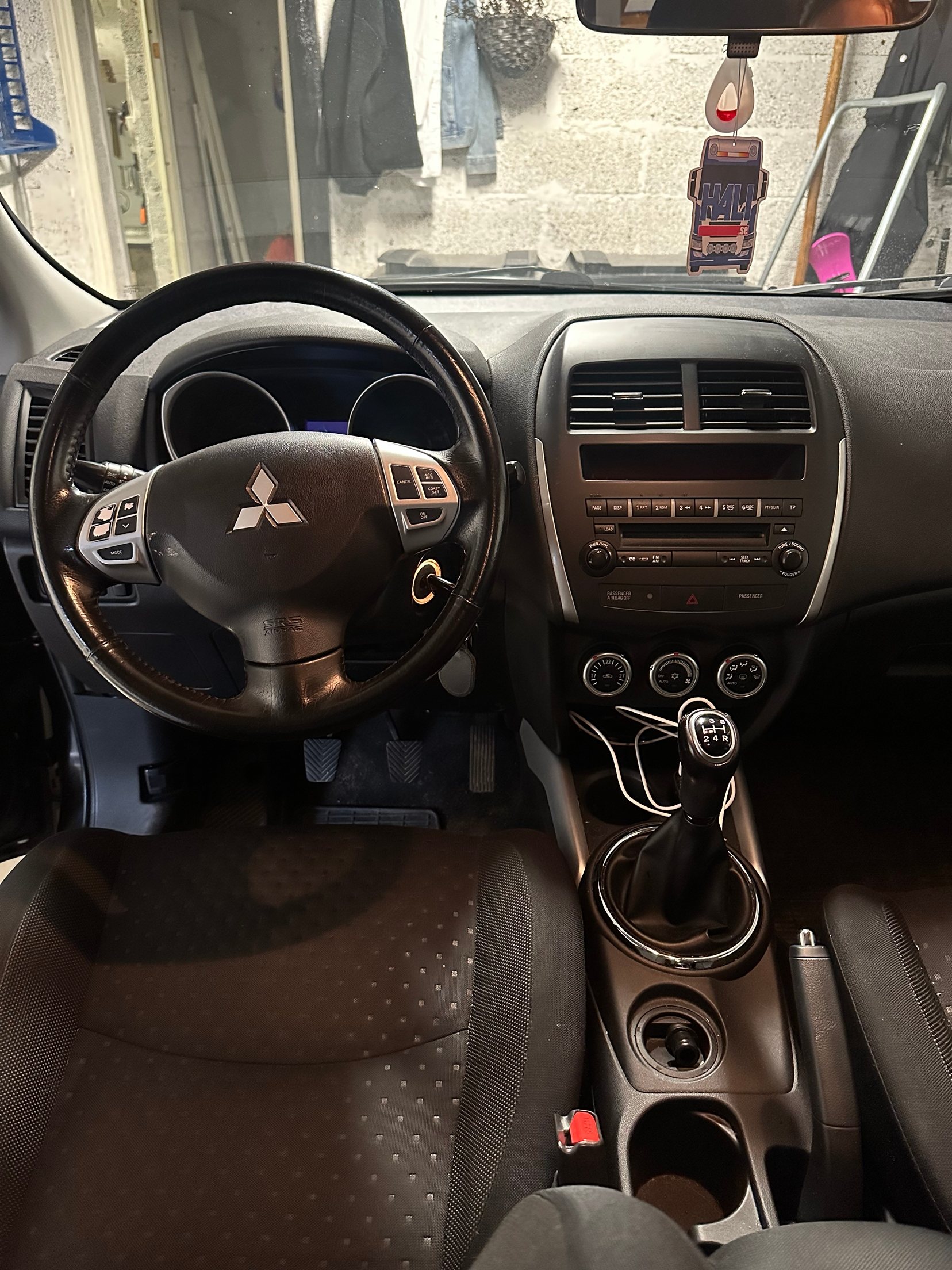 Mitsubishi ASX 2011, bild 2/3