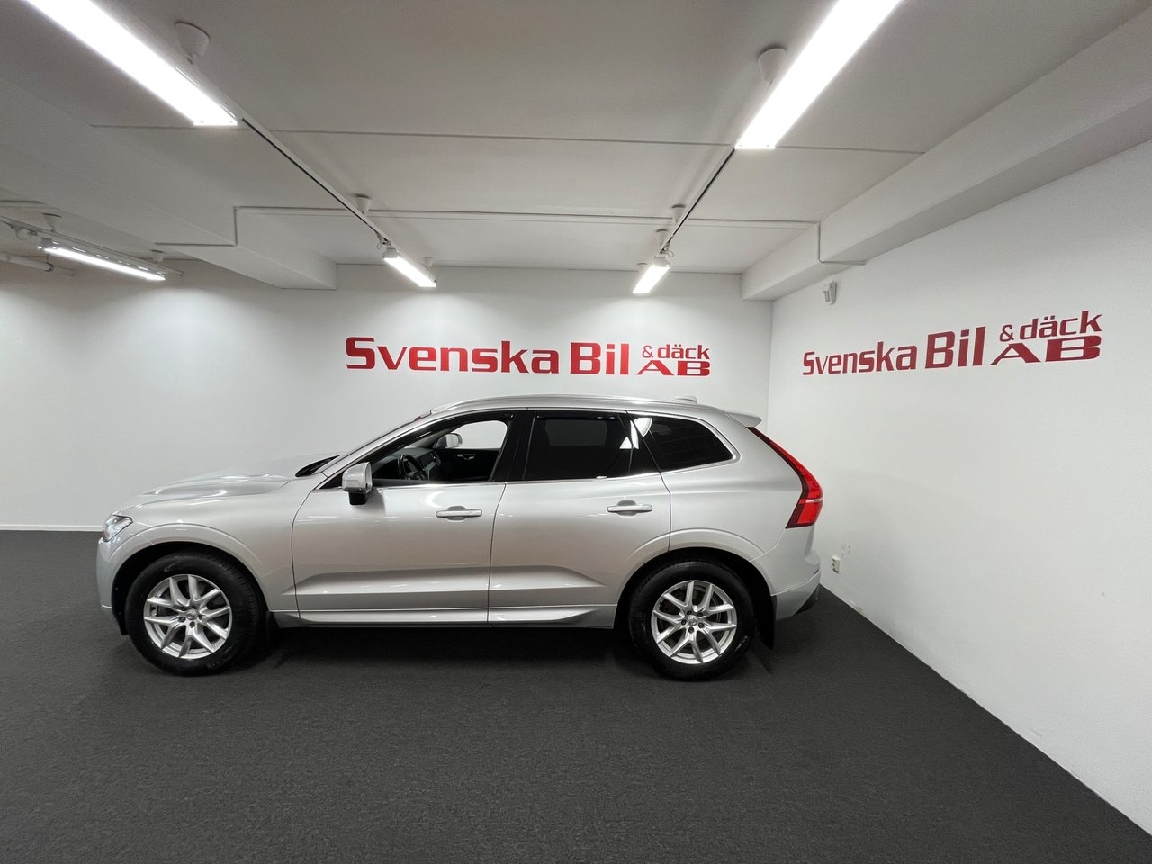 Volvo XC60 B4 AWD Momentum Advanced Drag 2020, bild 7/25