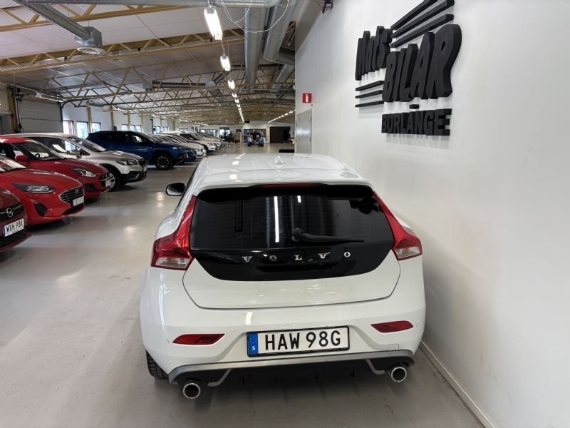 Volvo V40 D3 Automat, 150hk, R-design 2019, bild 4/9