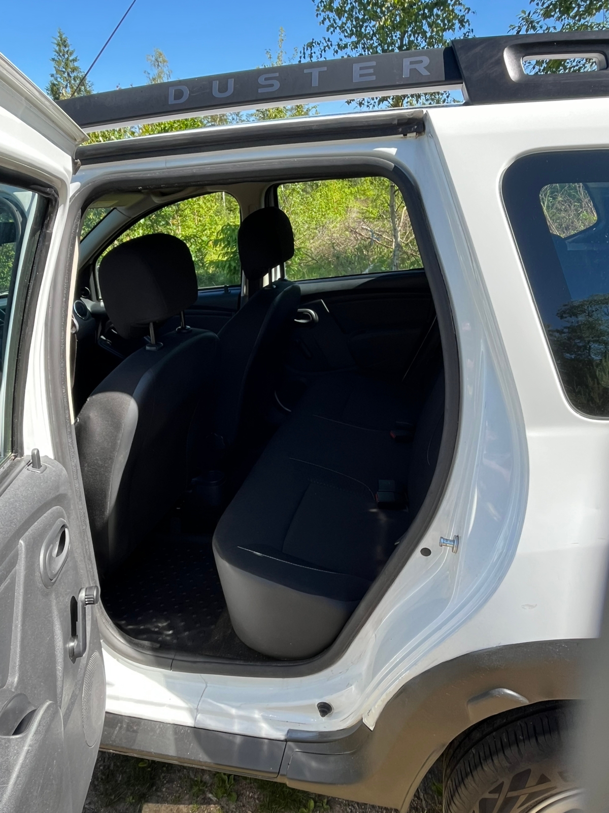 Dacia Duster 1.6 SCe Manuell 2016, bild 7/8