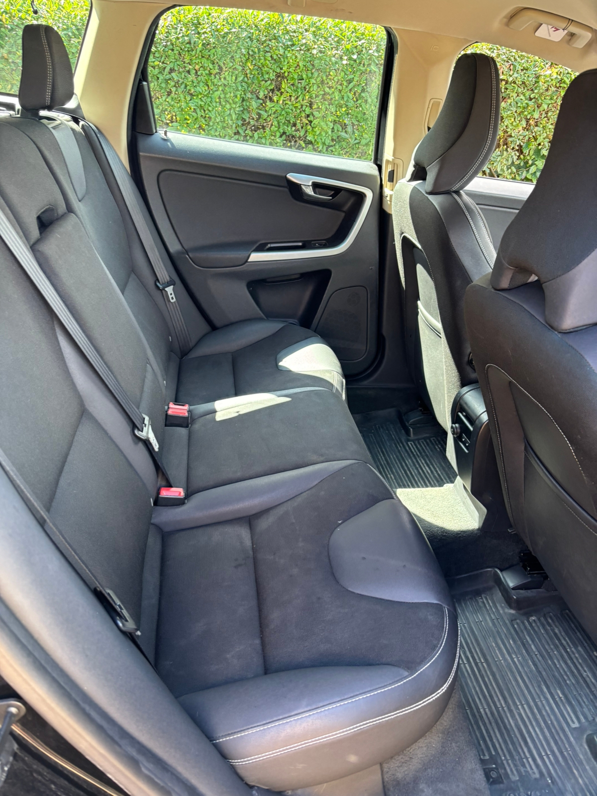 Volvo XC60 D3 AWD Geartronic 2011, bild 6/9