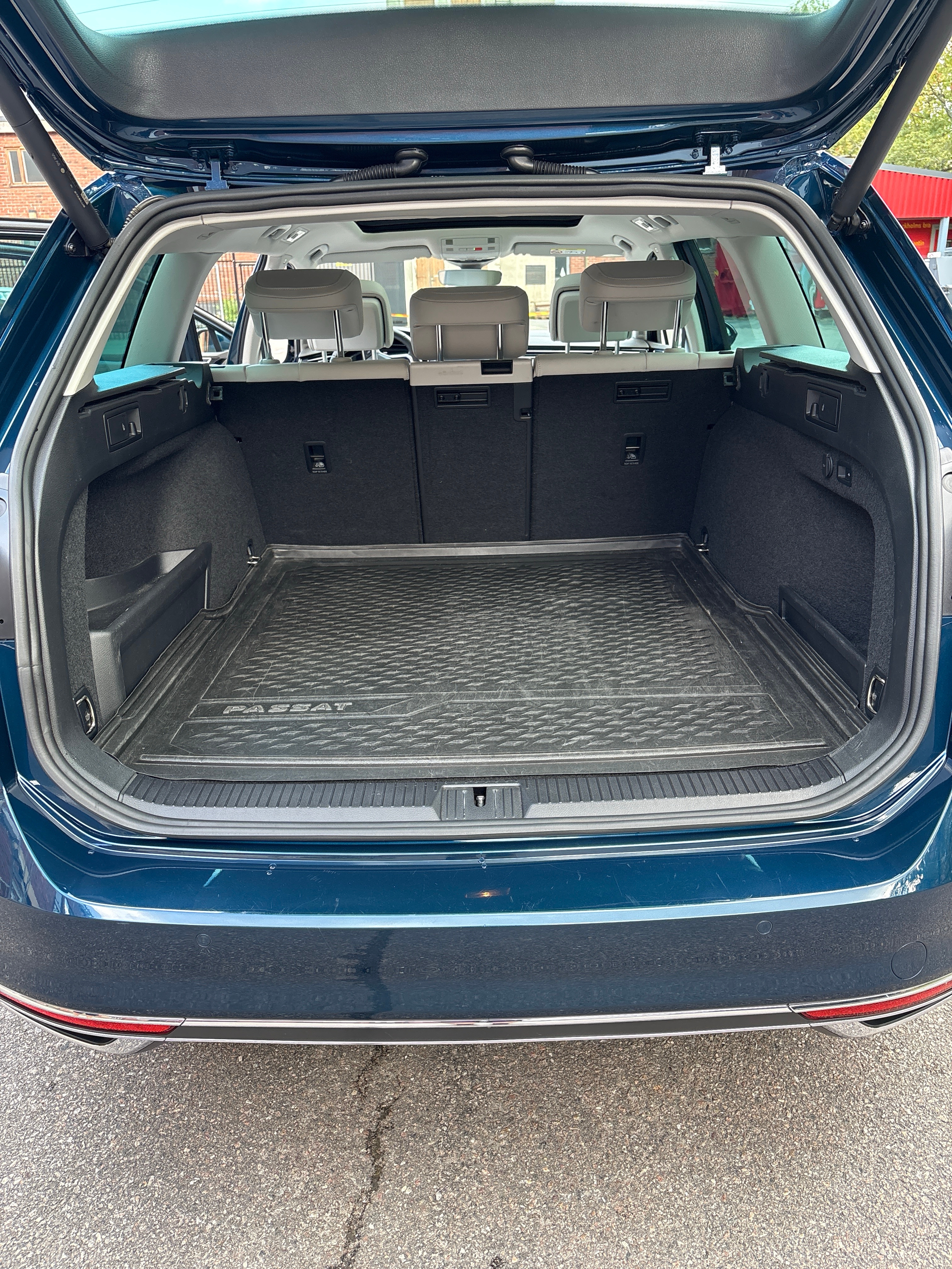 Volkswagen Passat 2022, bild 6/10