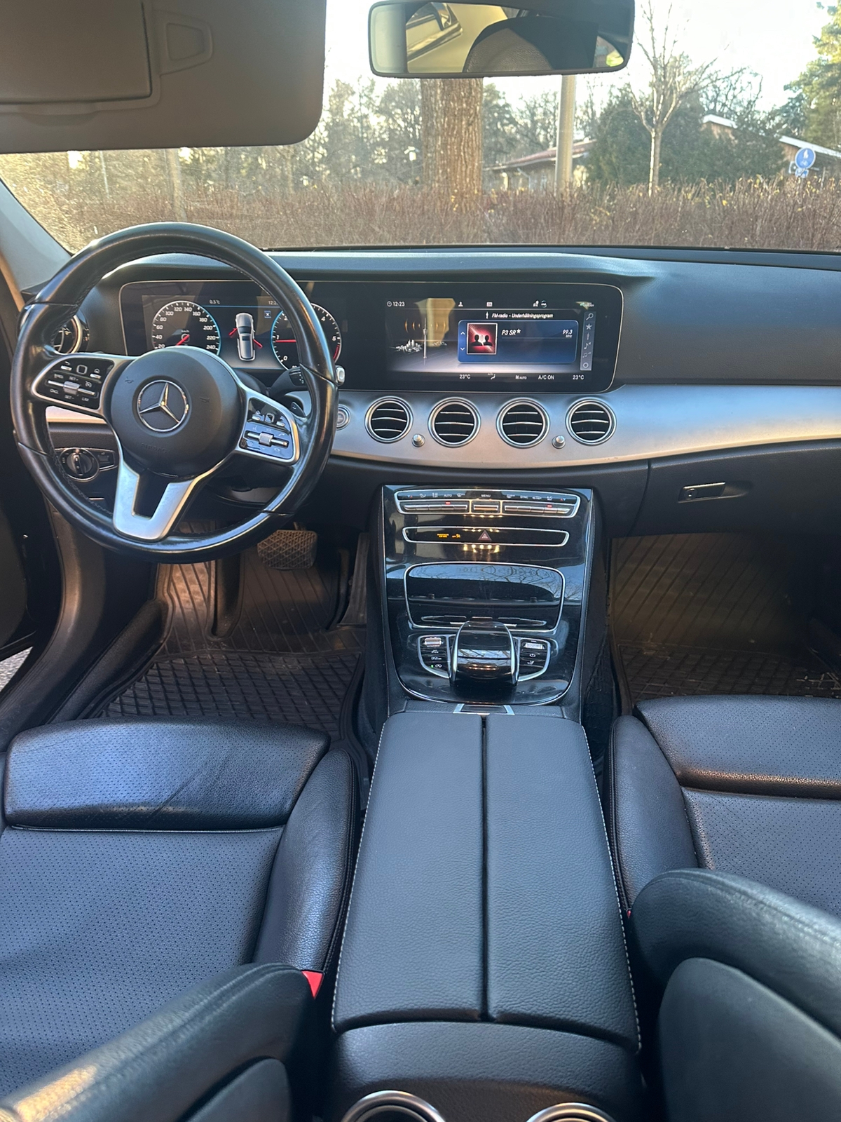 Mercedes-Benz E 2020, bild 7/8