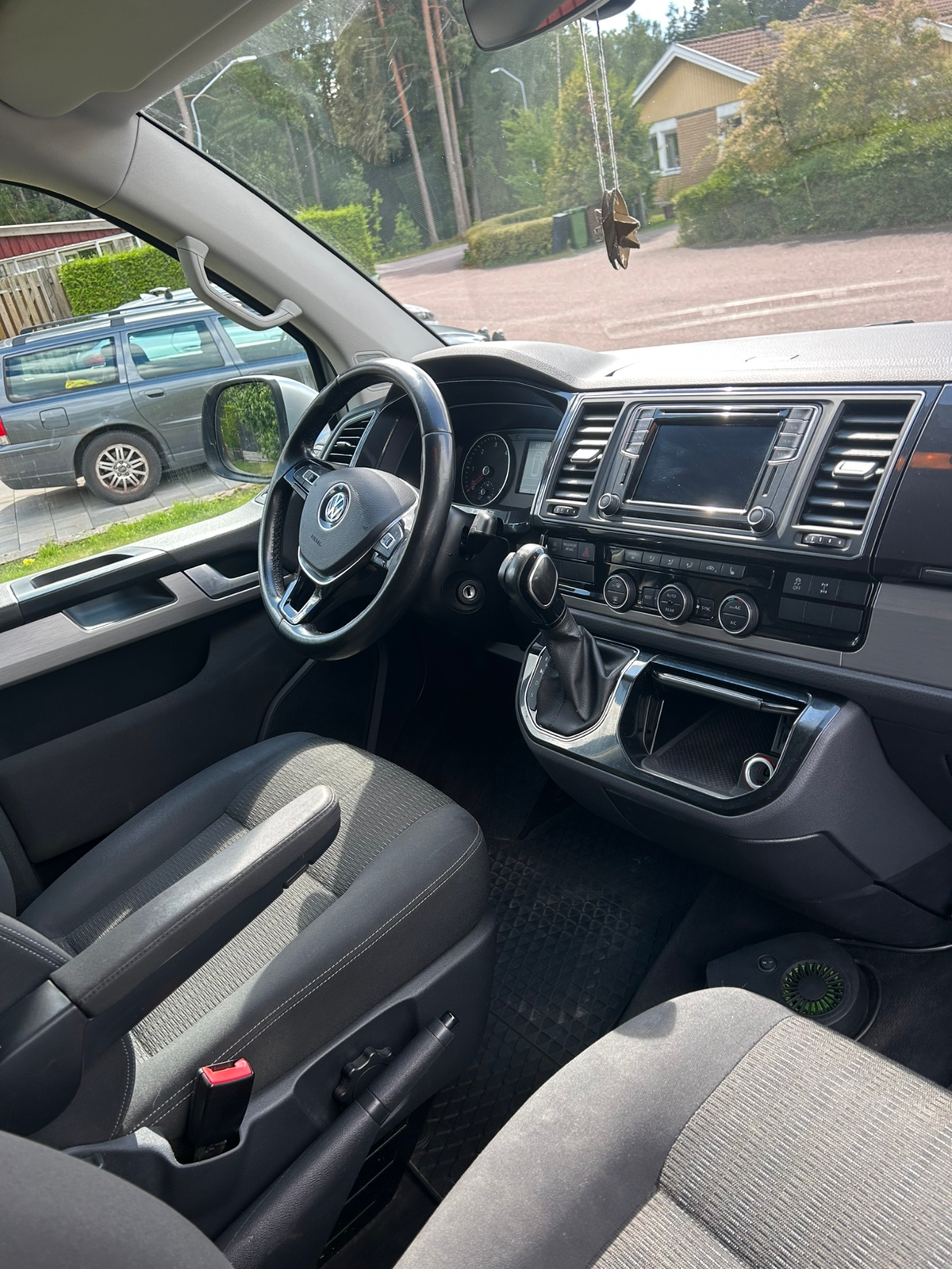 Volkswagen Multivan 2016, bild 6/10