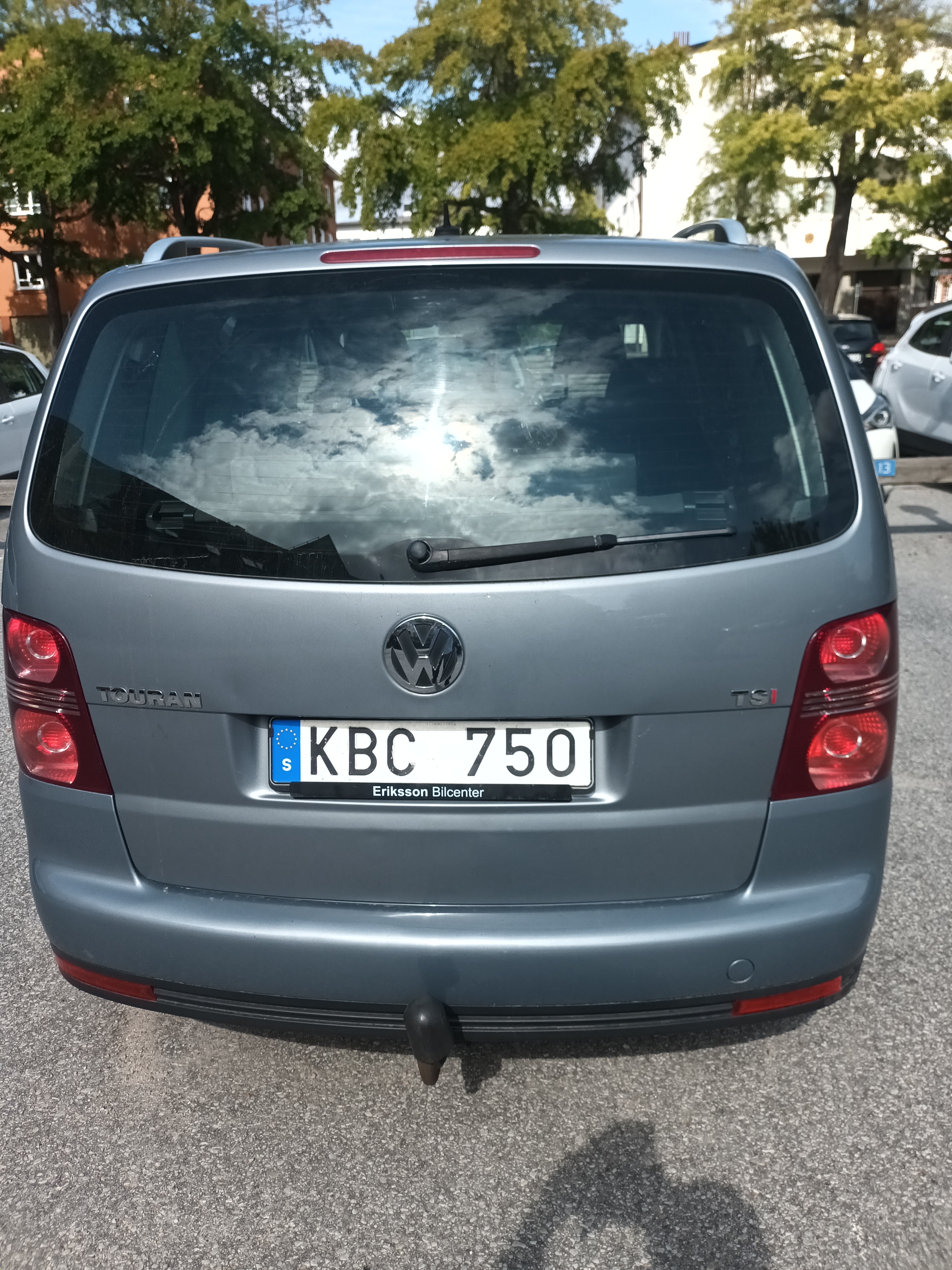 Volkswagen Touran 2010, photo 3/8