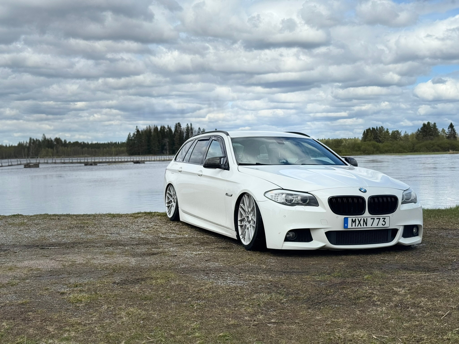 BMW 528 i Touring Manuell 2013, bild 3/6