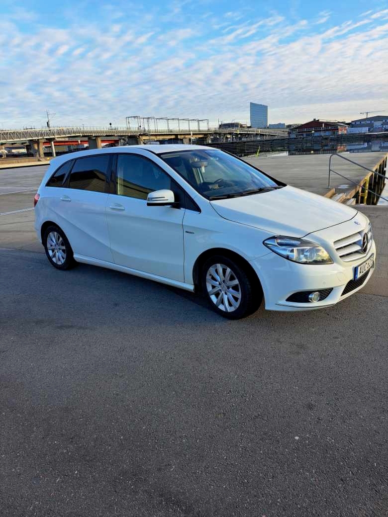 Mercedes-Benz B 200 CDI 7G-DCT 2014, bild 4/8