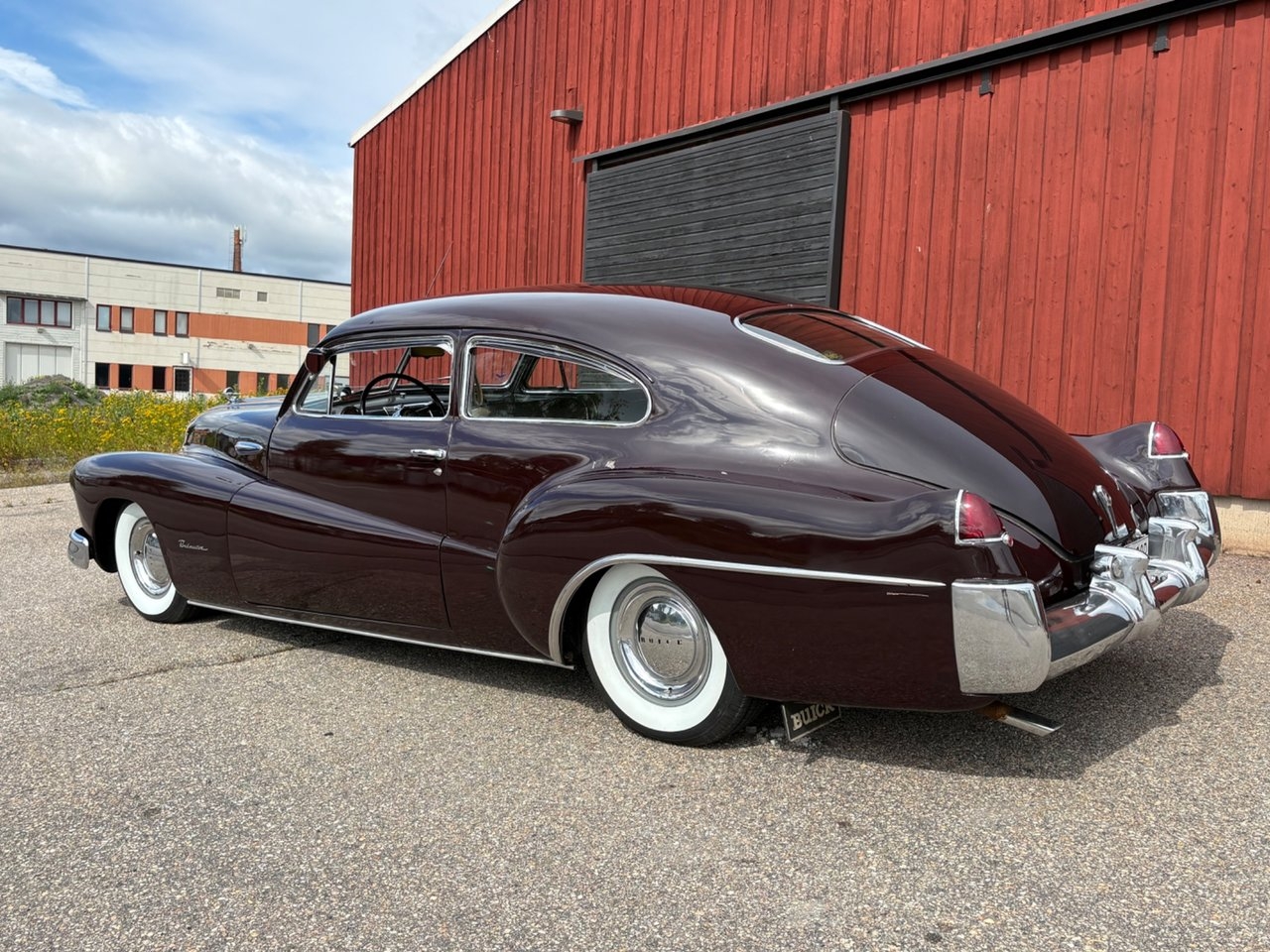 Buick Roadmaster Sedanet Custom 1948, bild 2/10