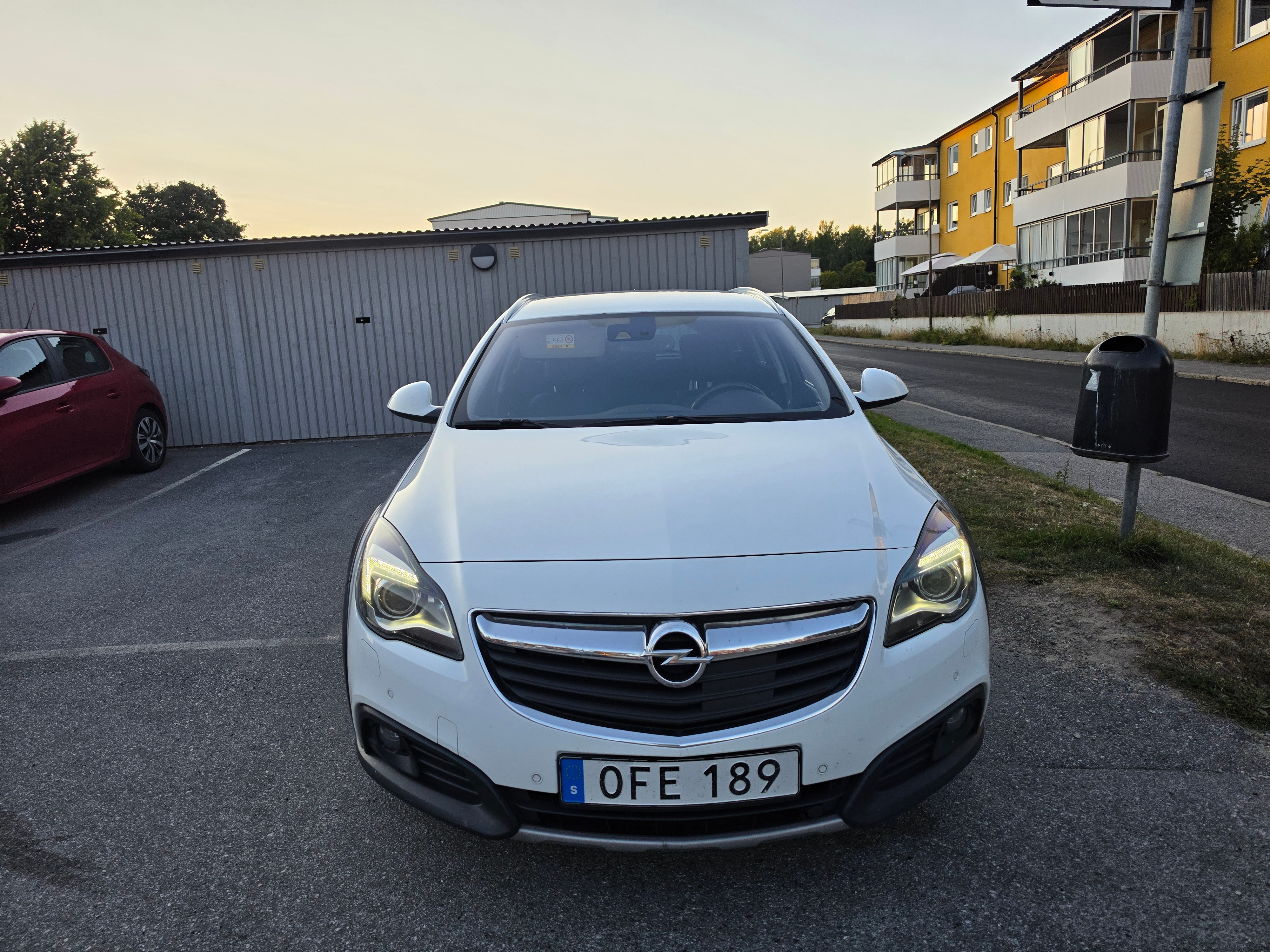 Opel Insignia 2.0 CDTI Business Edition 2016, bild 6/6