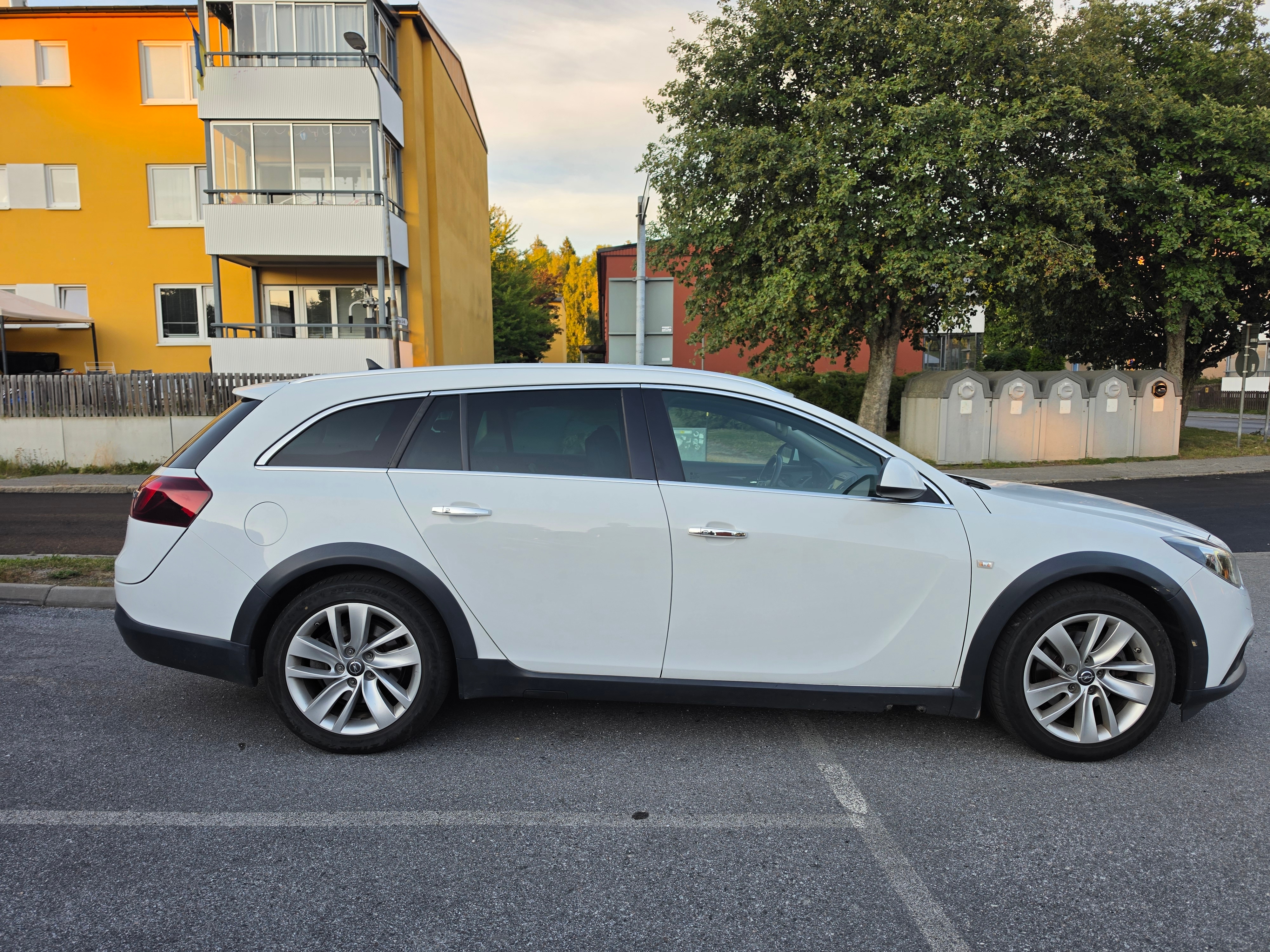 Opel Insignia 2.0 CDTI Business Edition 2016, bild 4/6
