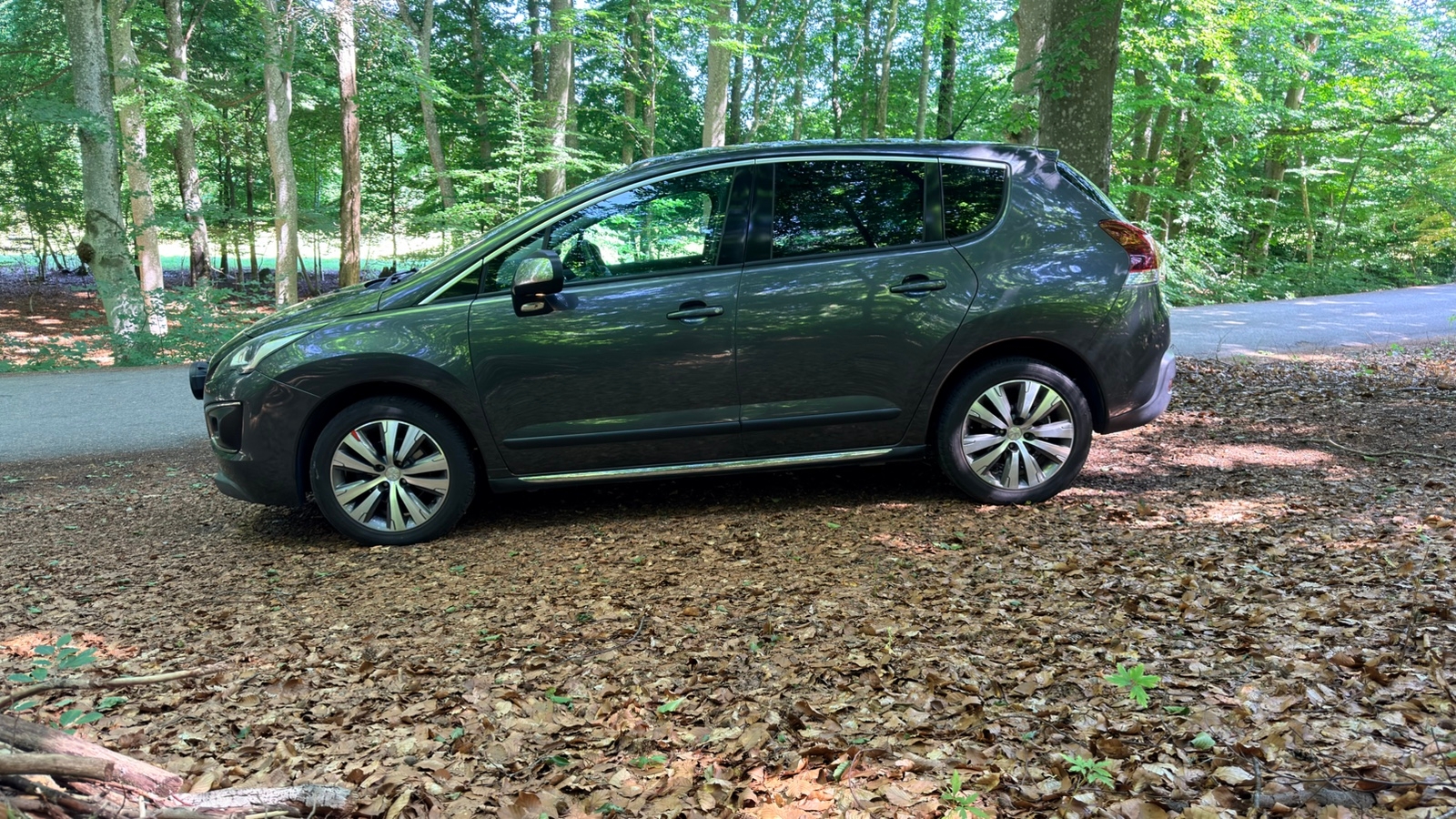 Peugeot 3008 1.6 BlueHDi EAT 2015, bild 3/9