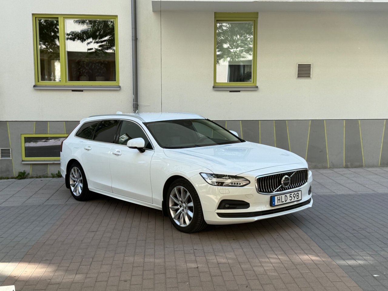 Volvo V90 2021, bild 2/10
