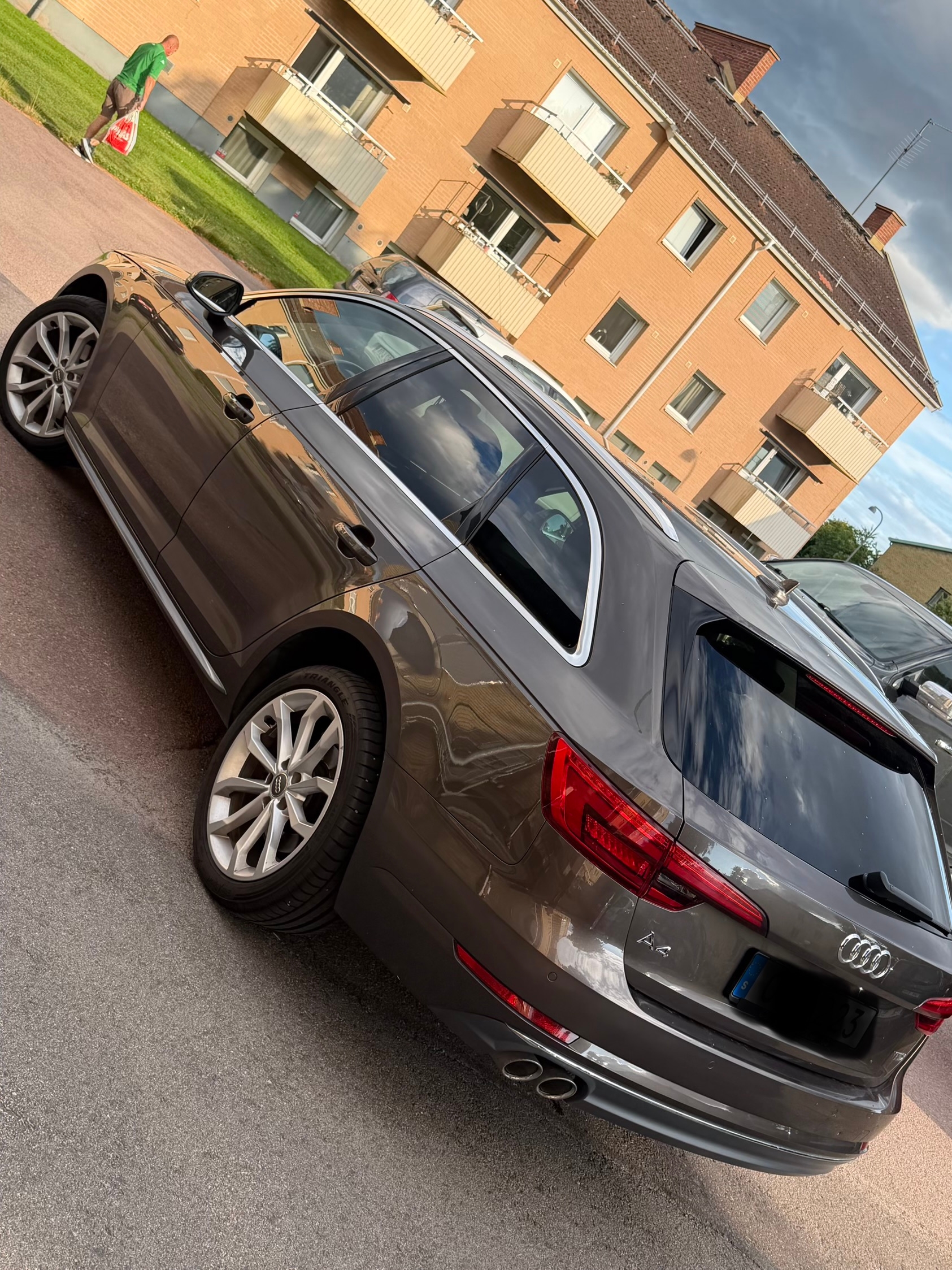 Audi A4 Avant 2.0 TDI S Tronic 2017, bild 3/10