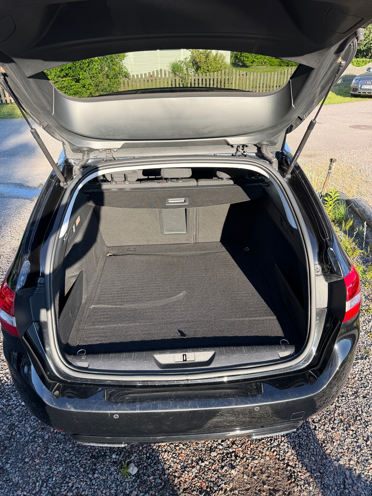 Peugeot 308 SW 1.6 BlueHDi 2016, bild 5/8