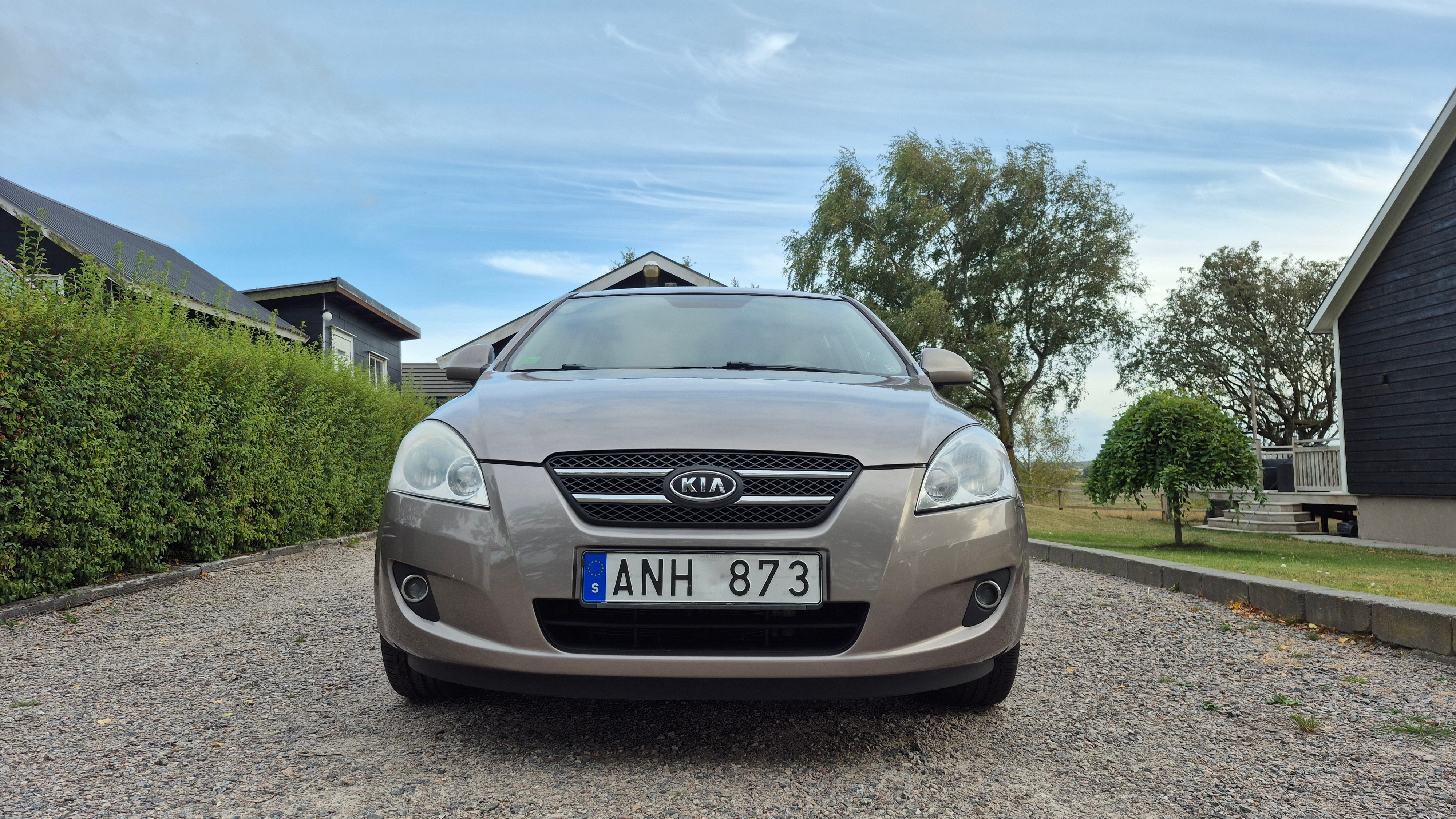 Kia Ceed 1.6 CRDi Manuell 2008, kuva 3/10