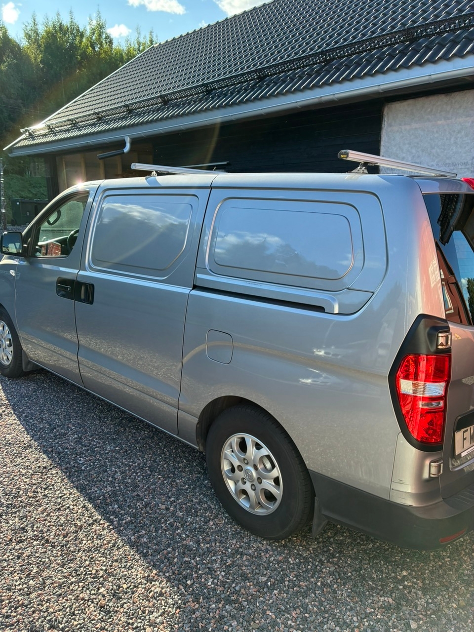 Hyundai H-1 Cargo 2.5 CRDi Automatisk 2014, bild 2/5
