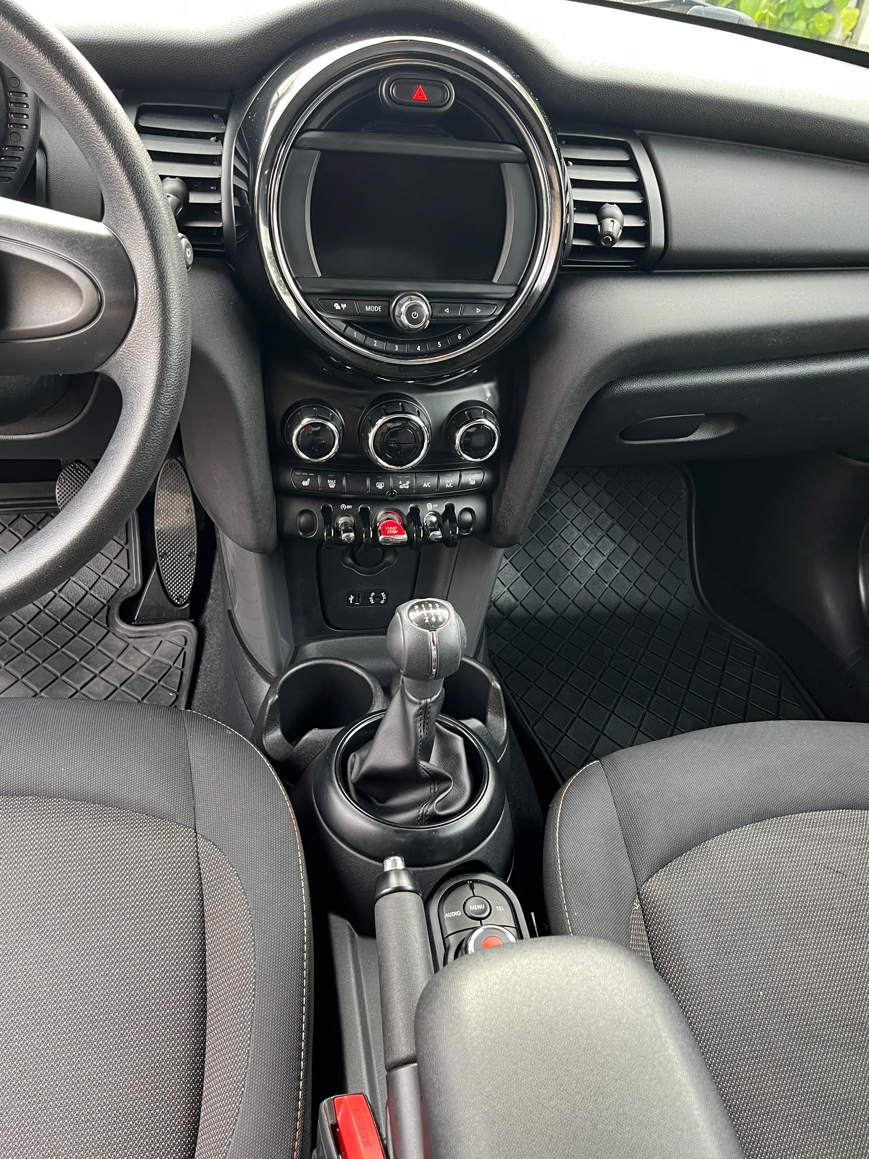 MINI One 3-dörrars Manuell 2016, bild 3/4