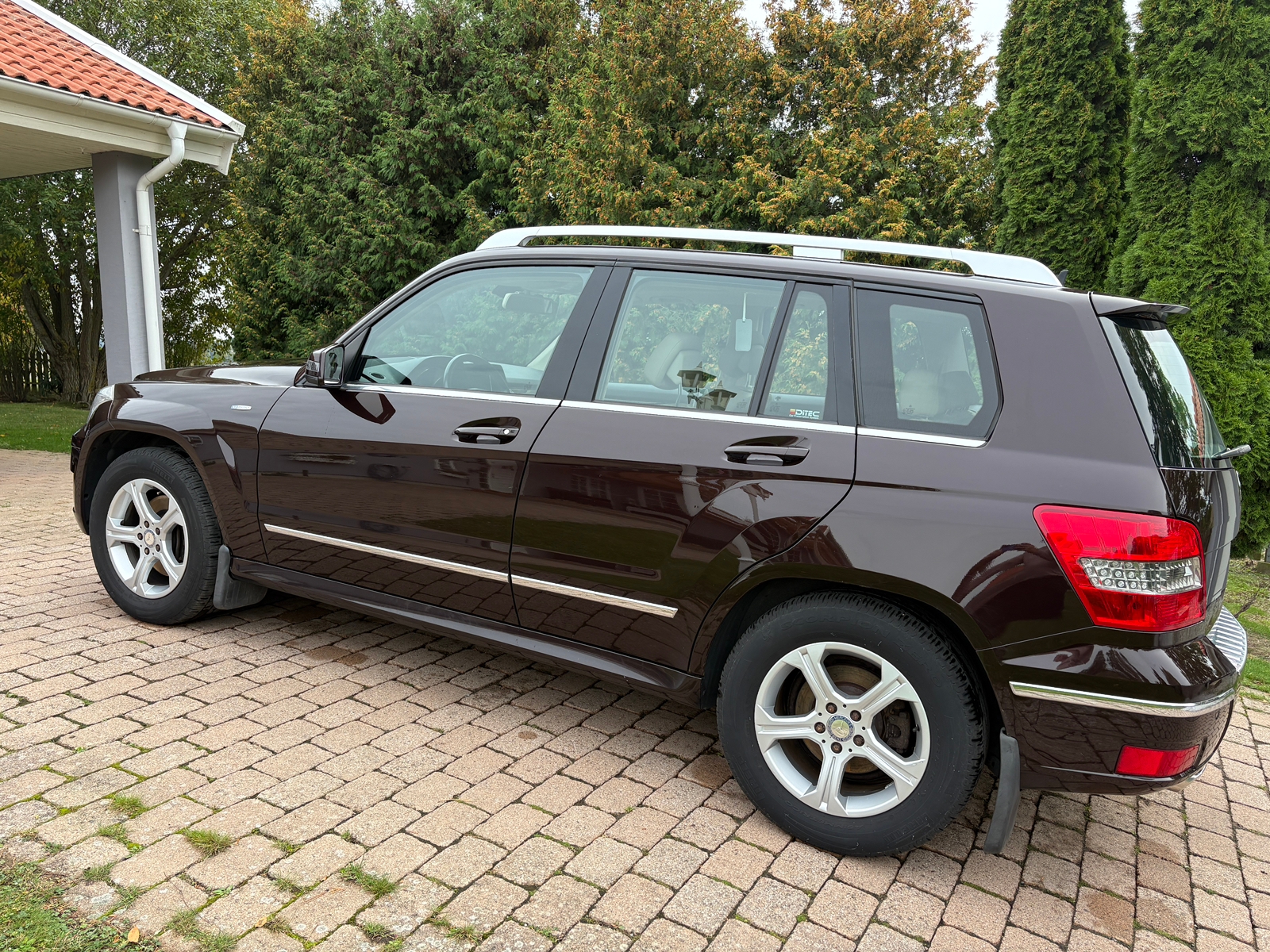 Mercedes-Benz GLK 2011, photo 6/11