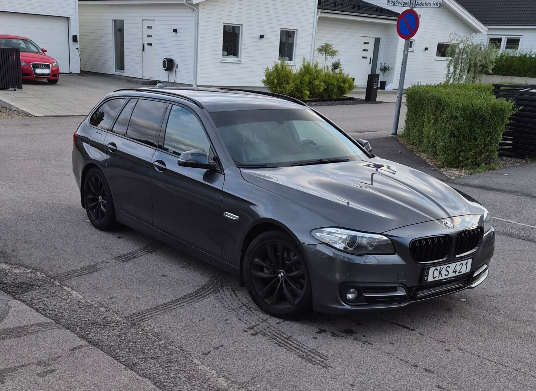 BMW 520 d xDrive Touring Steptronic 2017, photo 4/10