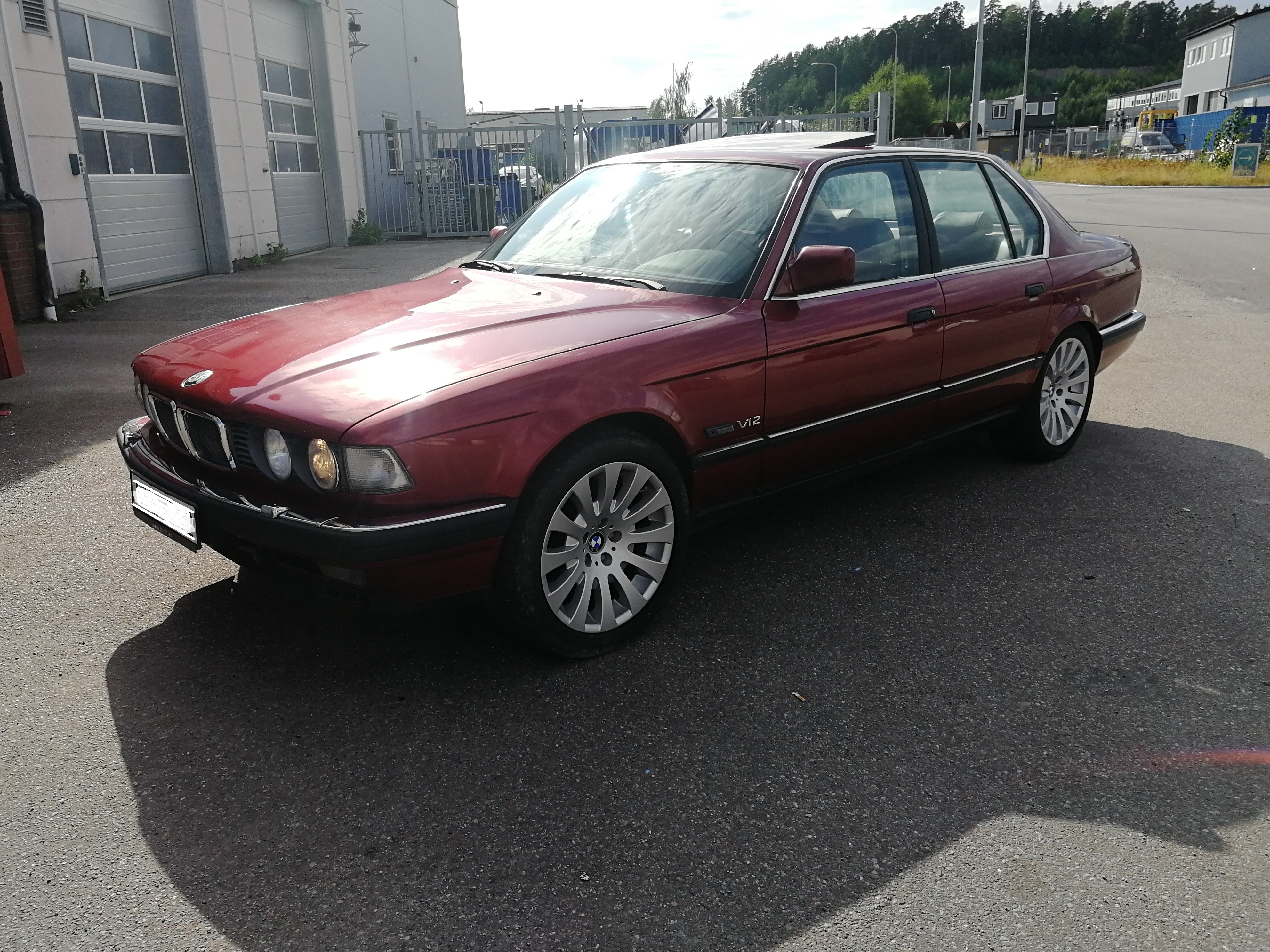 BMW 750