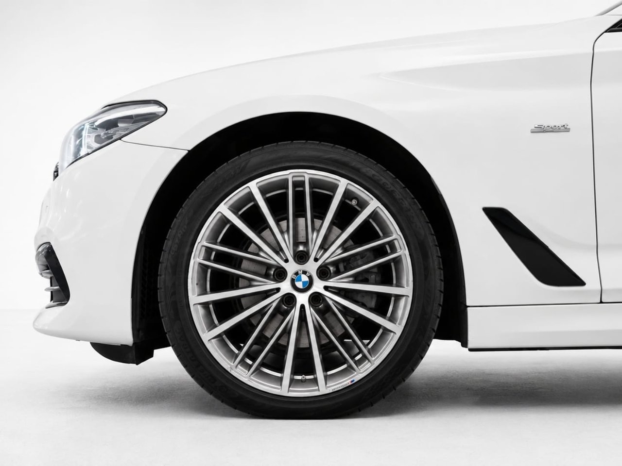 BMW 520 2017, kuva 3/10