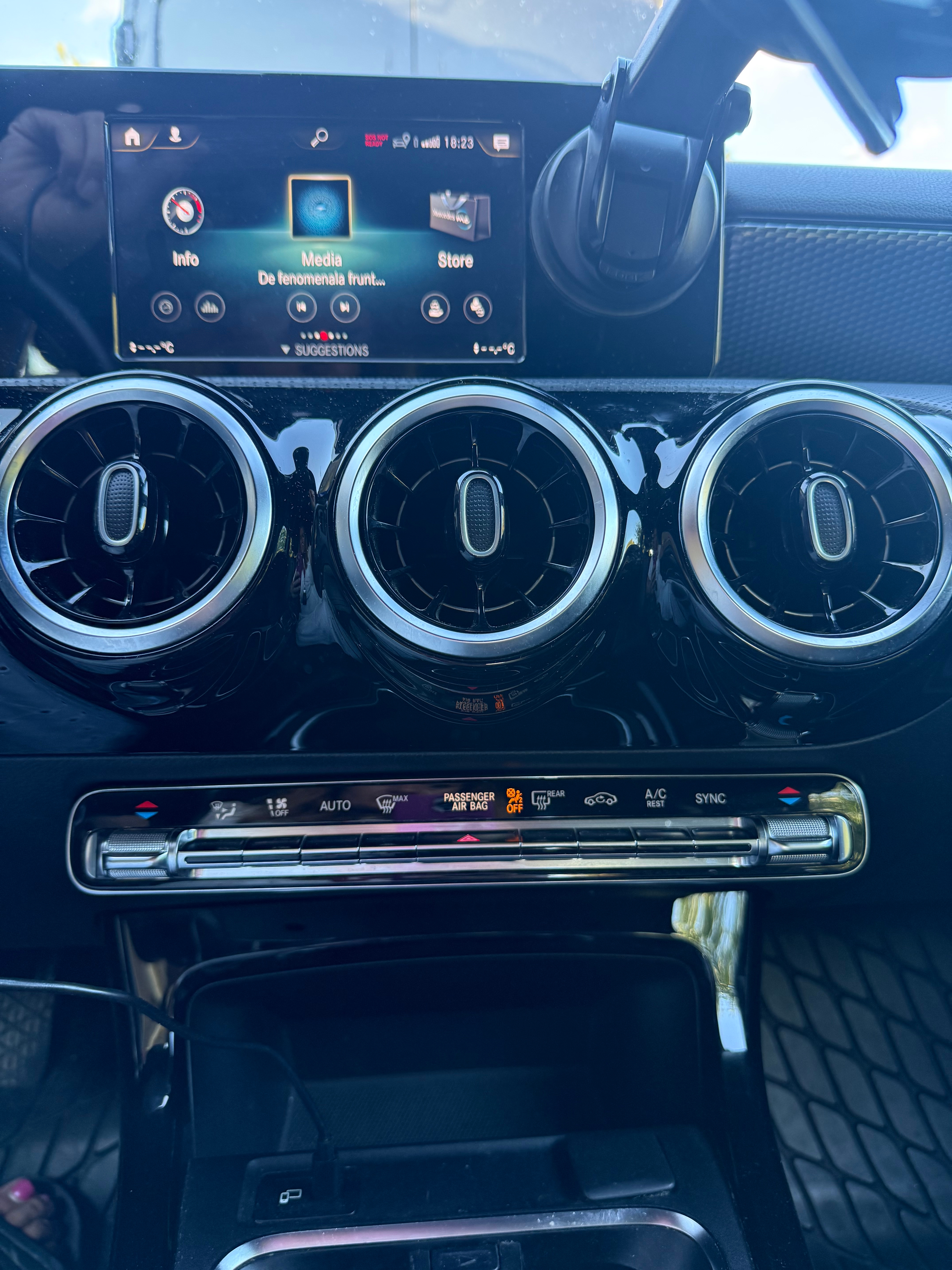 Mercedes-Benz A 180 Manuell 2019, photo 6/7