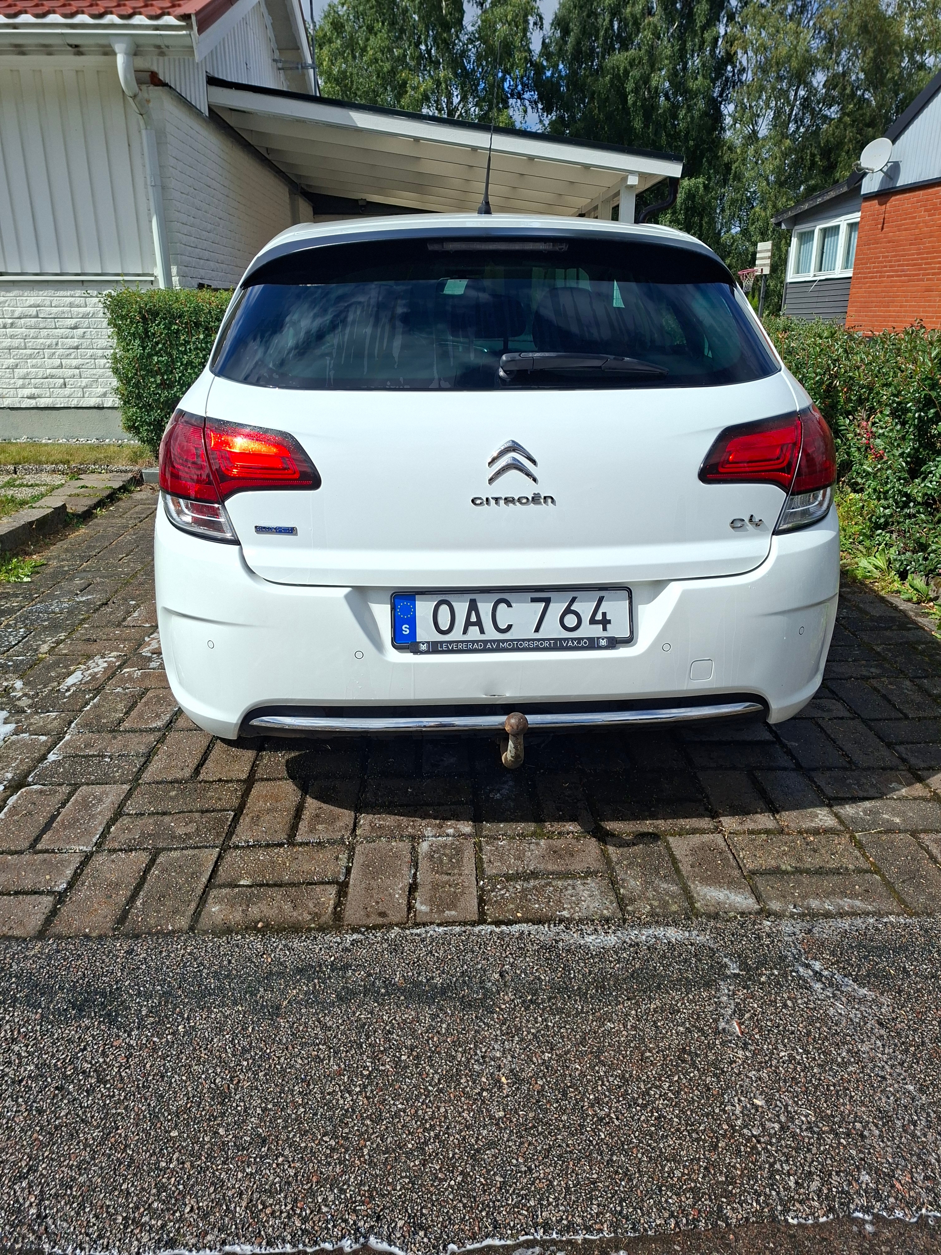 Citroen C4 1.6 BlueHDi EAT 2016, bild 4/6