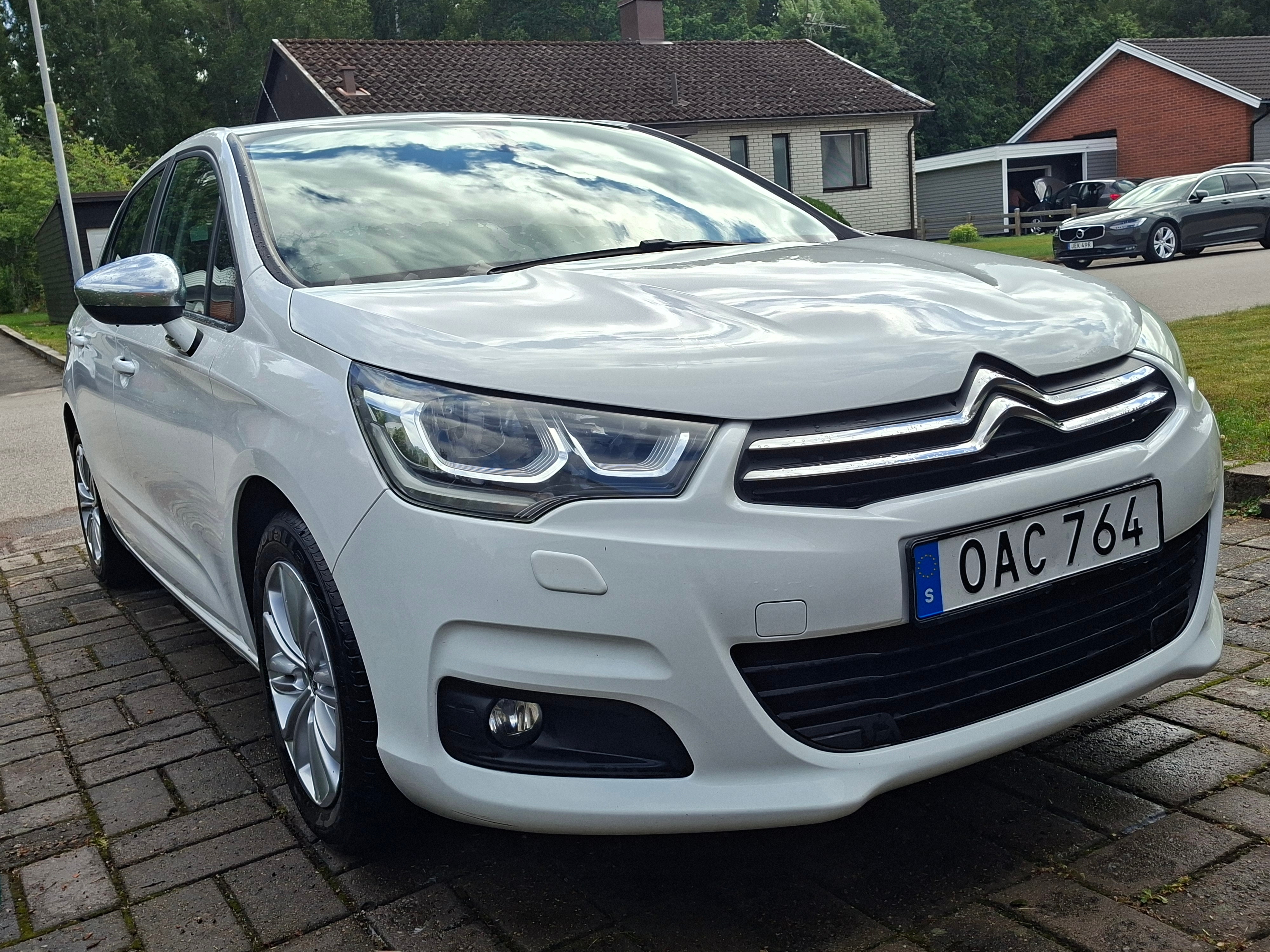Citroen C4 1.6 BlueHDi EAT 2016, bild 2/6