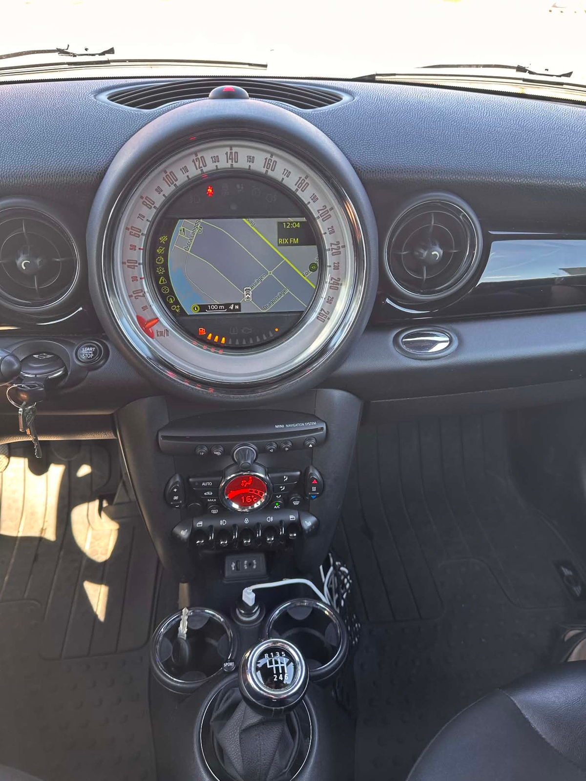 MINI Cooper D Clubman Manuell 2014, bild 6/7