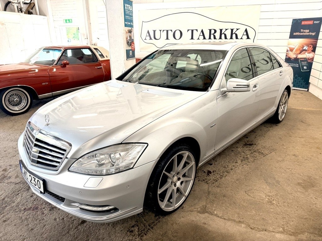 Mercedes-Benz S