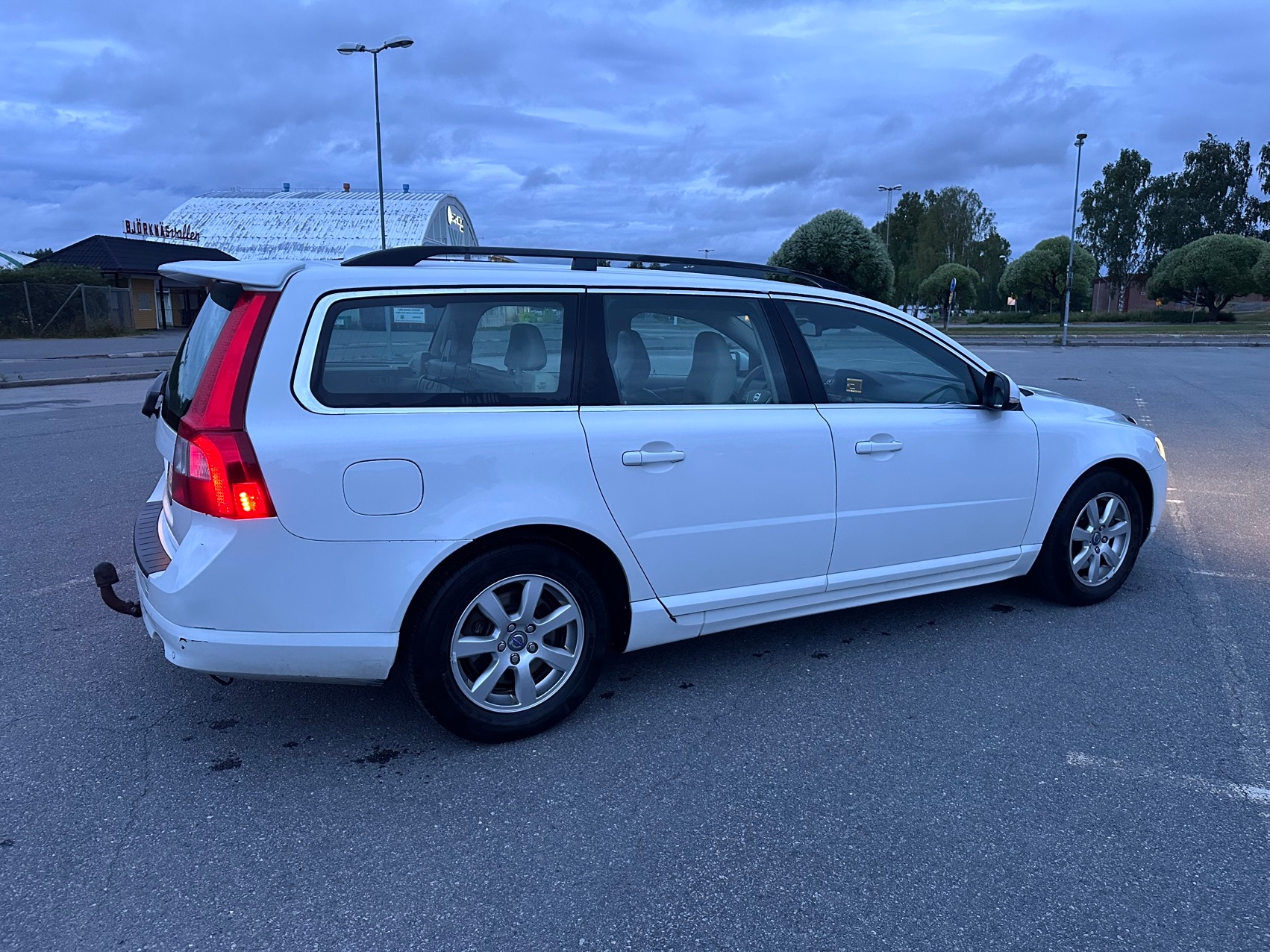 Volvo V70 D5 AWD Geartronic 2012, bild 2/4